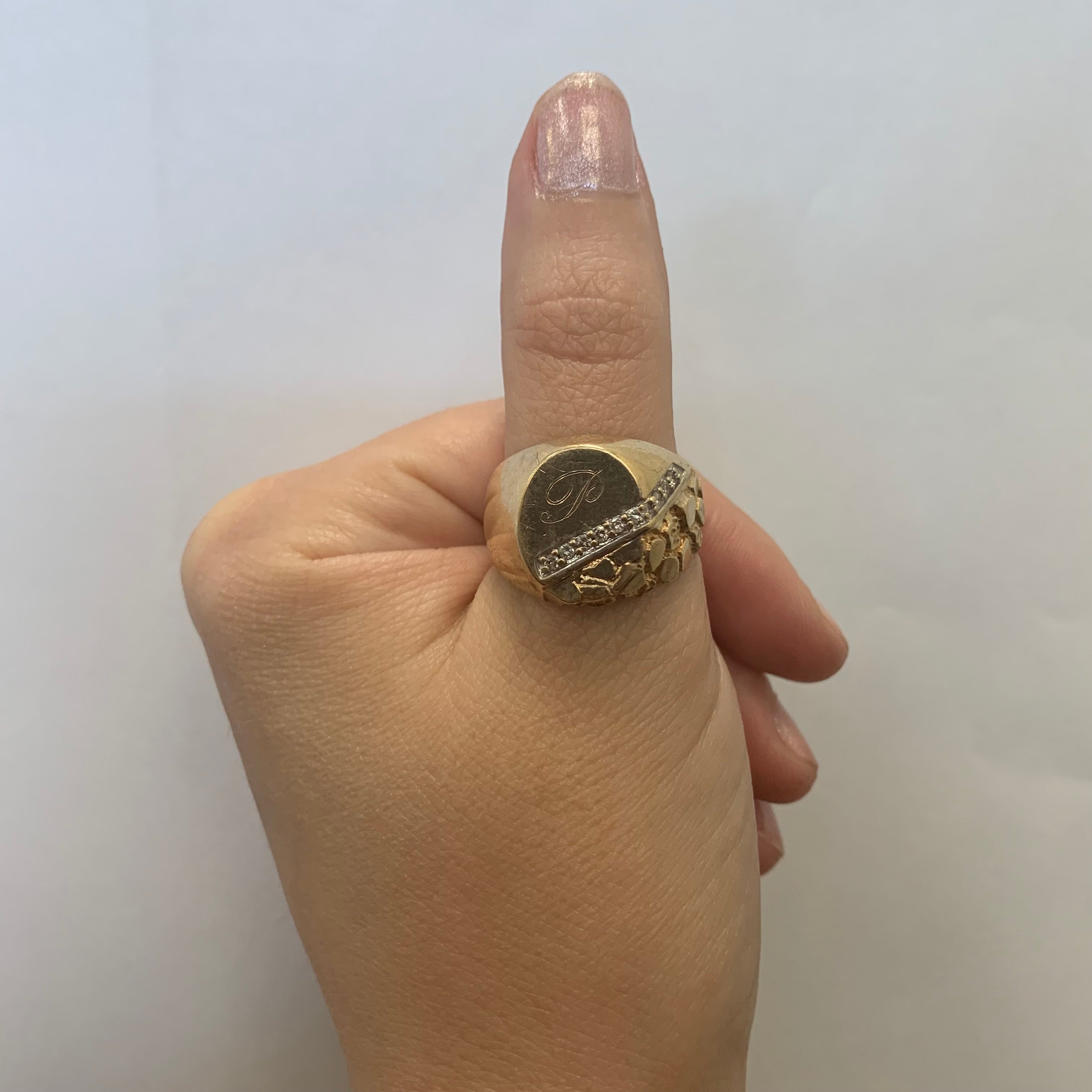 Initial 'P' Diamond Signet Ring | 0.10ctw | SZ 9.5 |