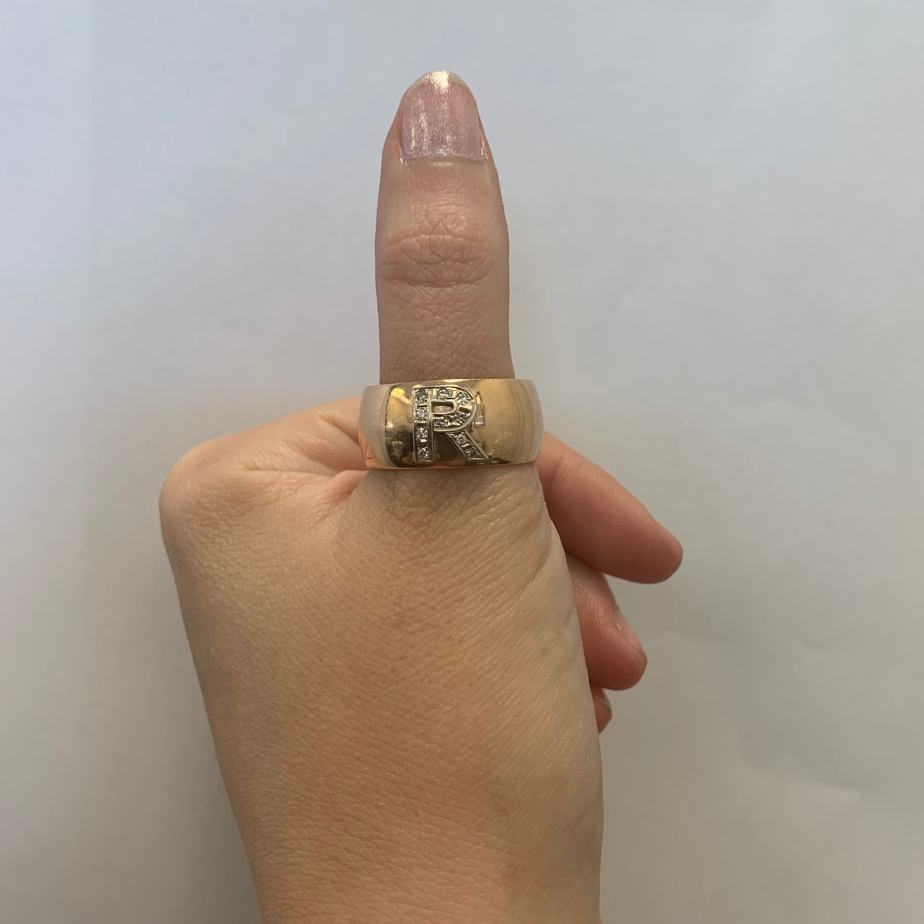 Diamond 'R' Ring | 0.10ctw | SZ 10.75 |