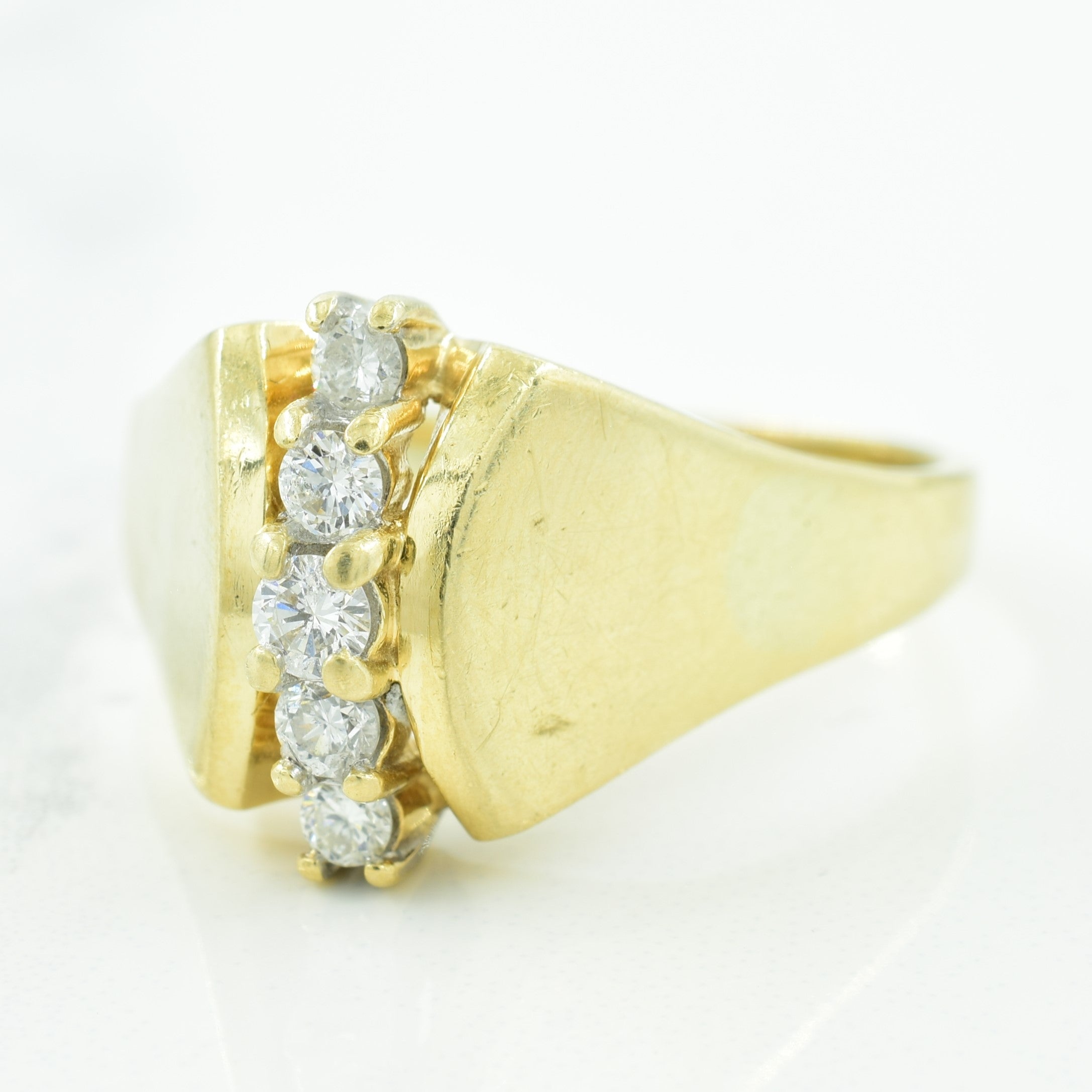 Vertical Diamond Ring | 0.26ctw | SZ 10.75 |