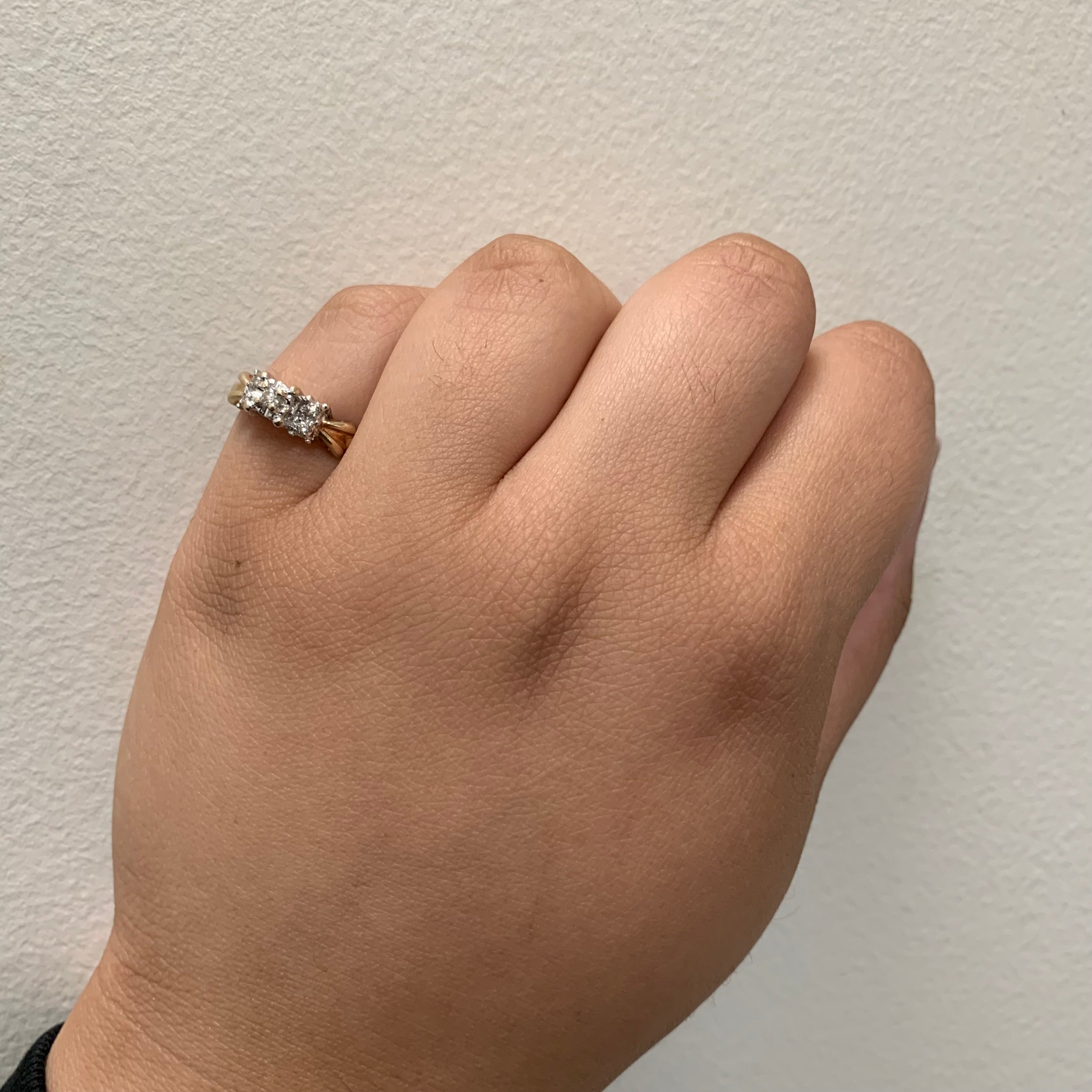 Bague sertie de diamants | 0,09 ct | Taille 6,75 |