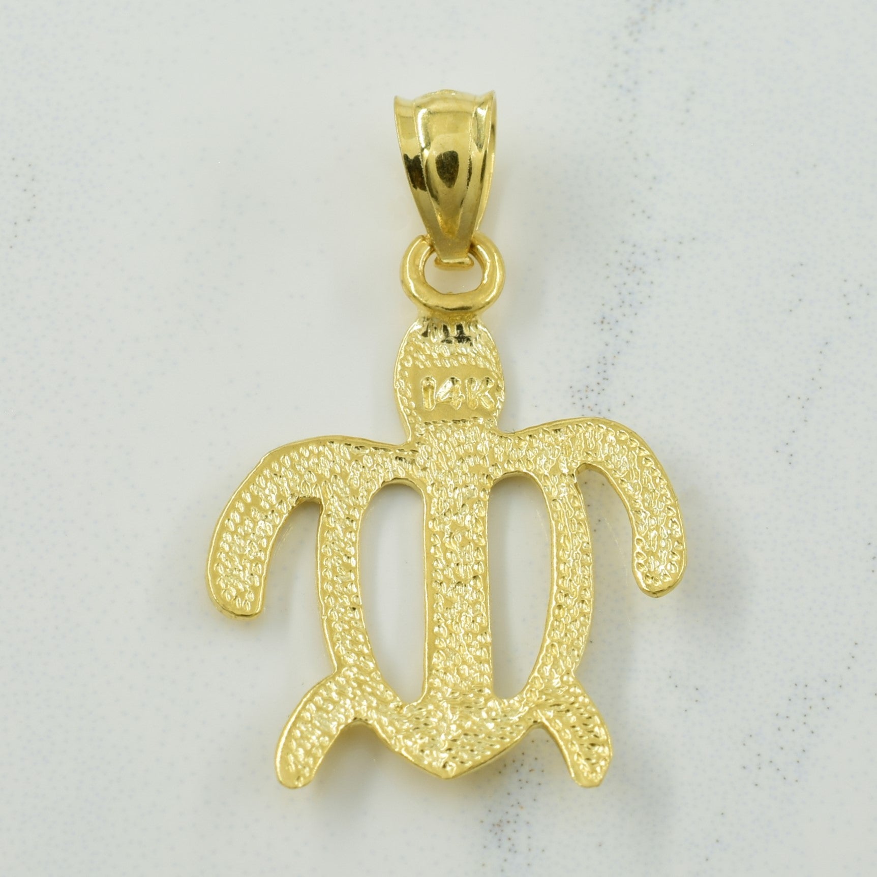 14k Yellow Gold Turtle Pendant |