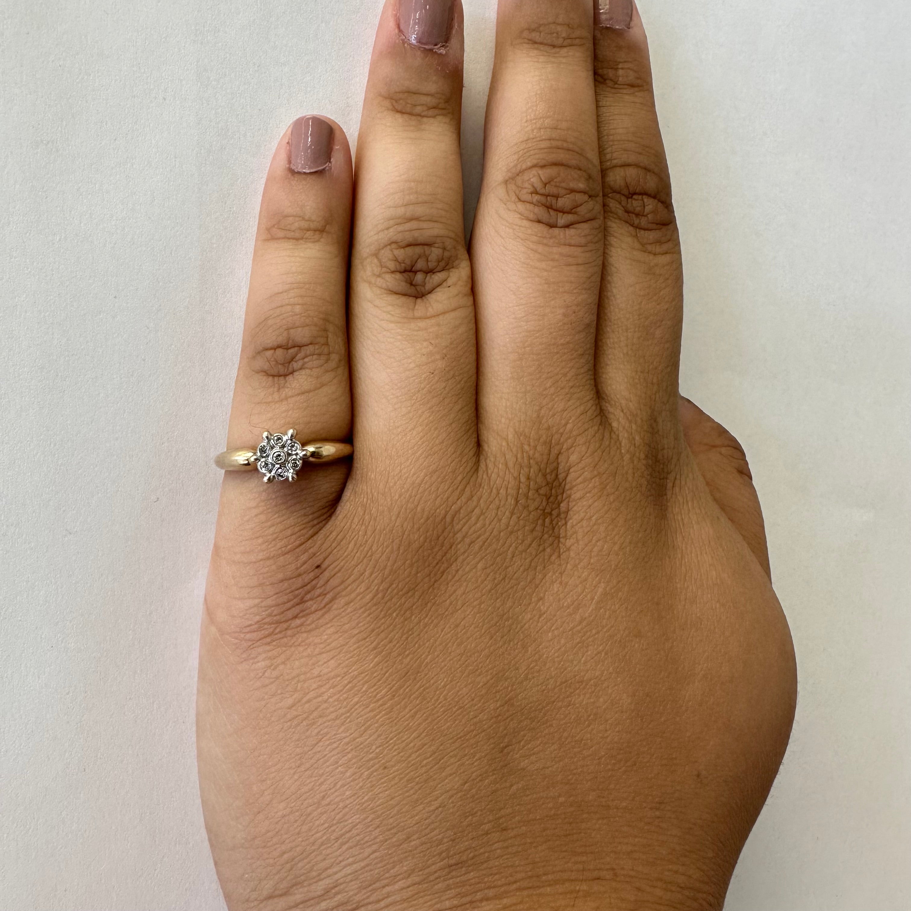 Cluster Diamond Ring | 0.07ctw | SZ 7 |