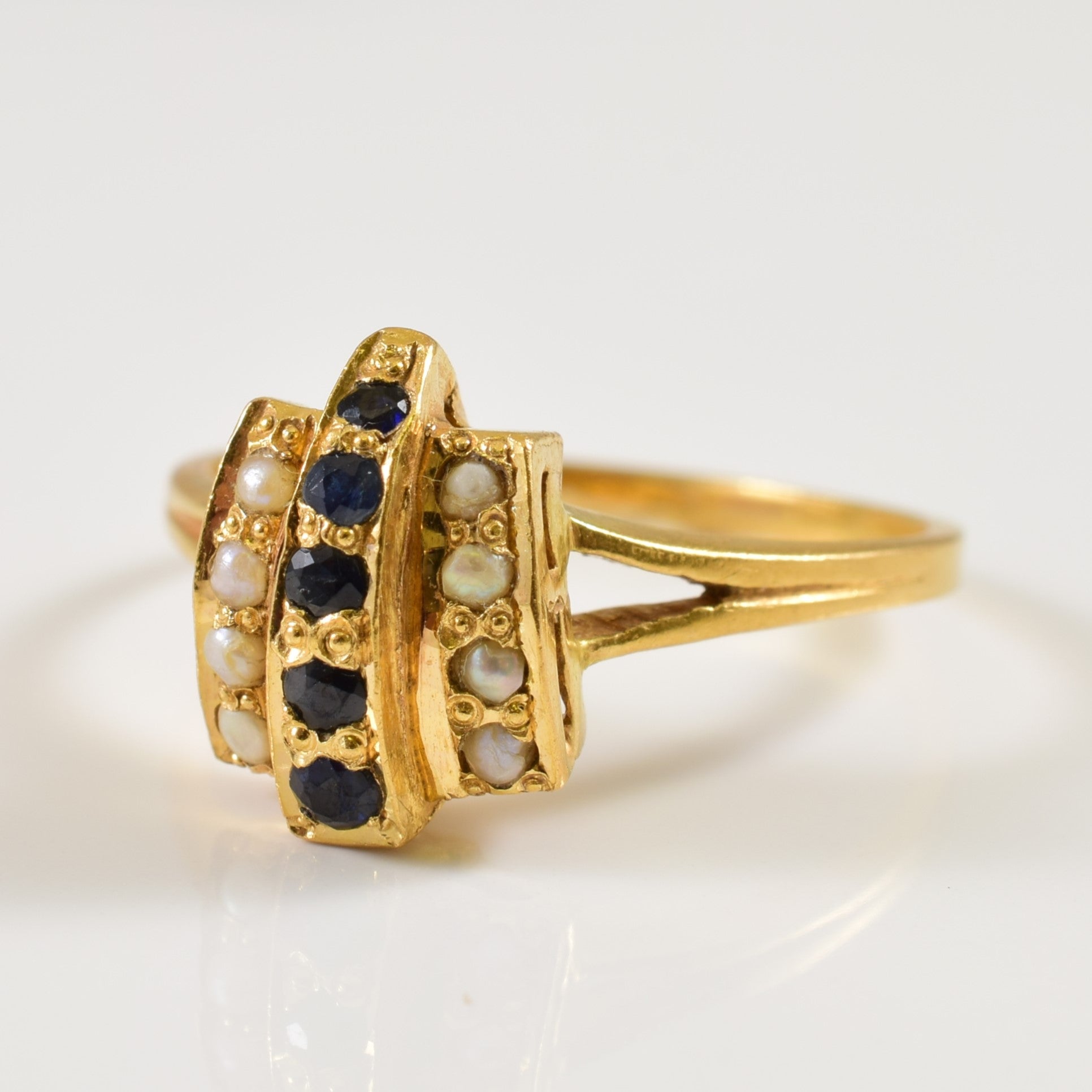 22k Sapphire & Seed Pearl Ring| 0.25ctw | SZ 6.75 |