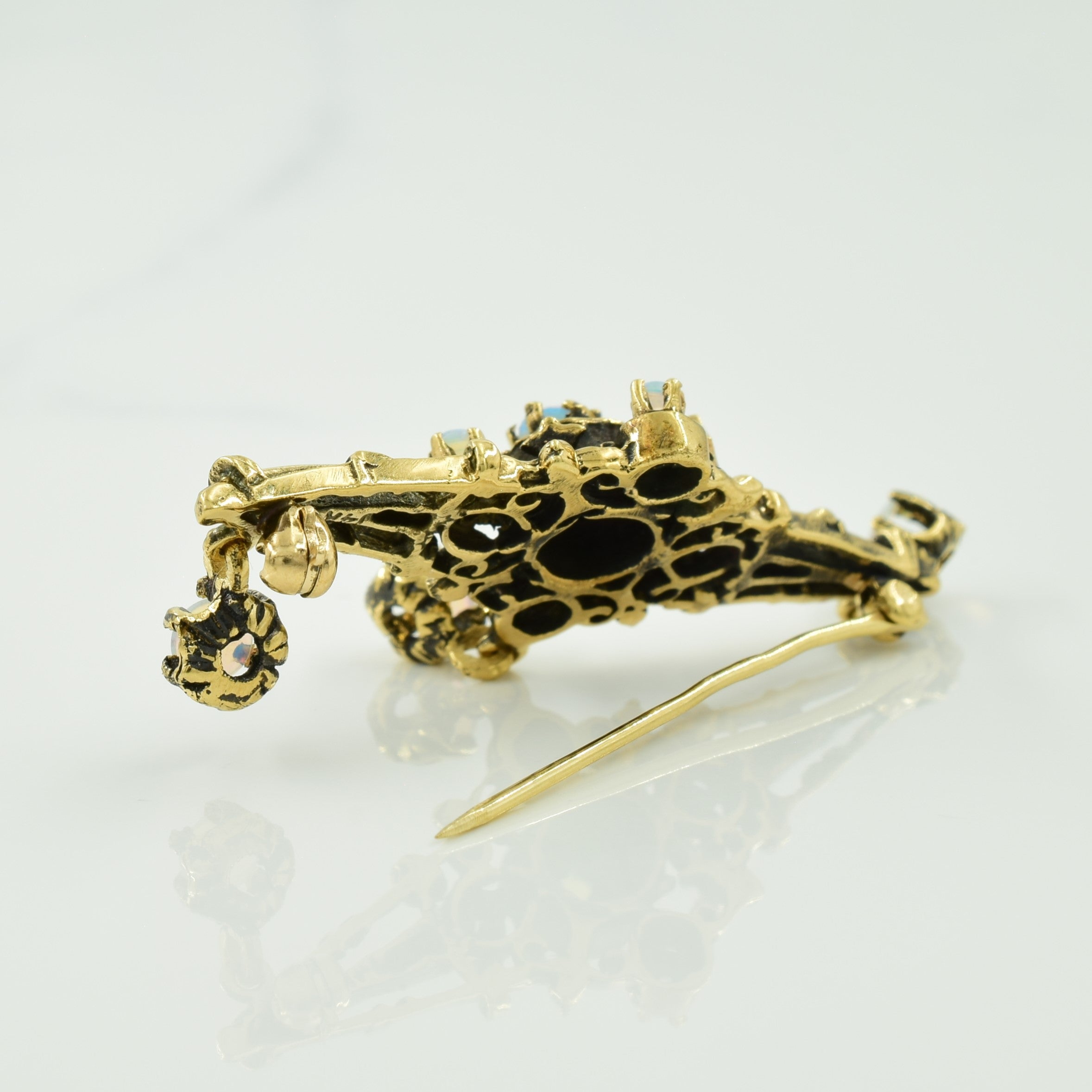 Opal Brooch | 0.50ctw |