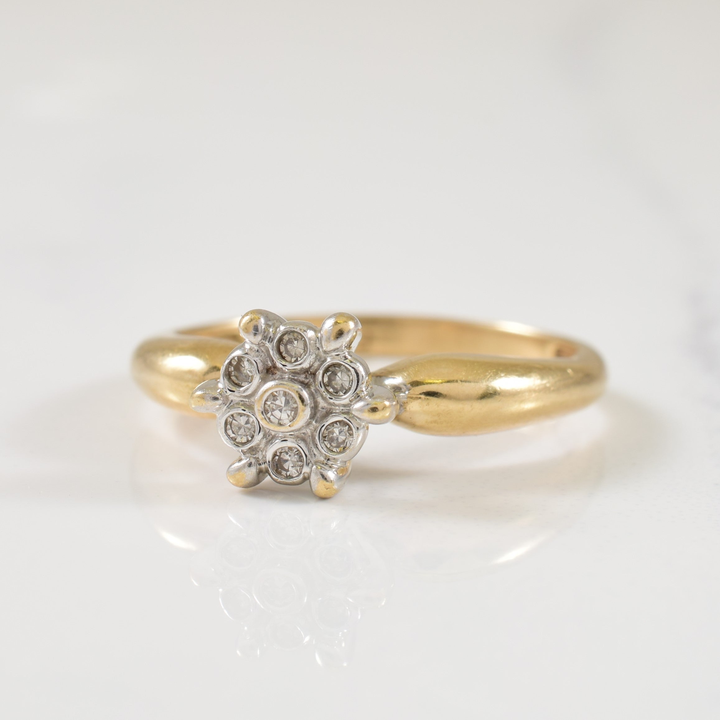 Cluster Diamond Ring | 0.07ctw | SZ 7 |
