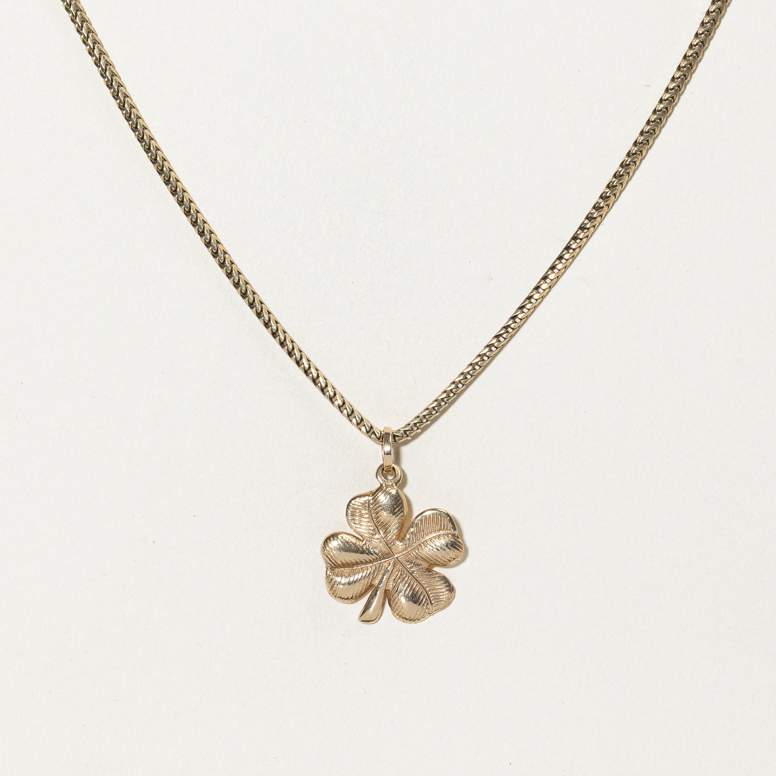 10k Yellow Gold Snake Chain Necklace with Clover Pendant | 25" |