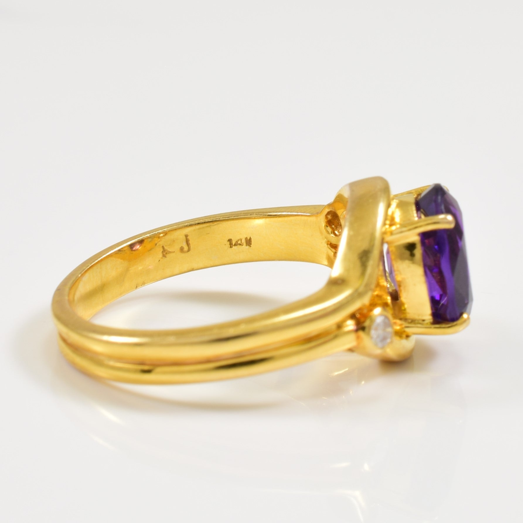 Amethyst & Diamond Ring | 1.50ct, 0.03ctw | SZ 6.25 |