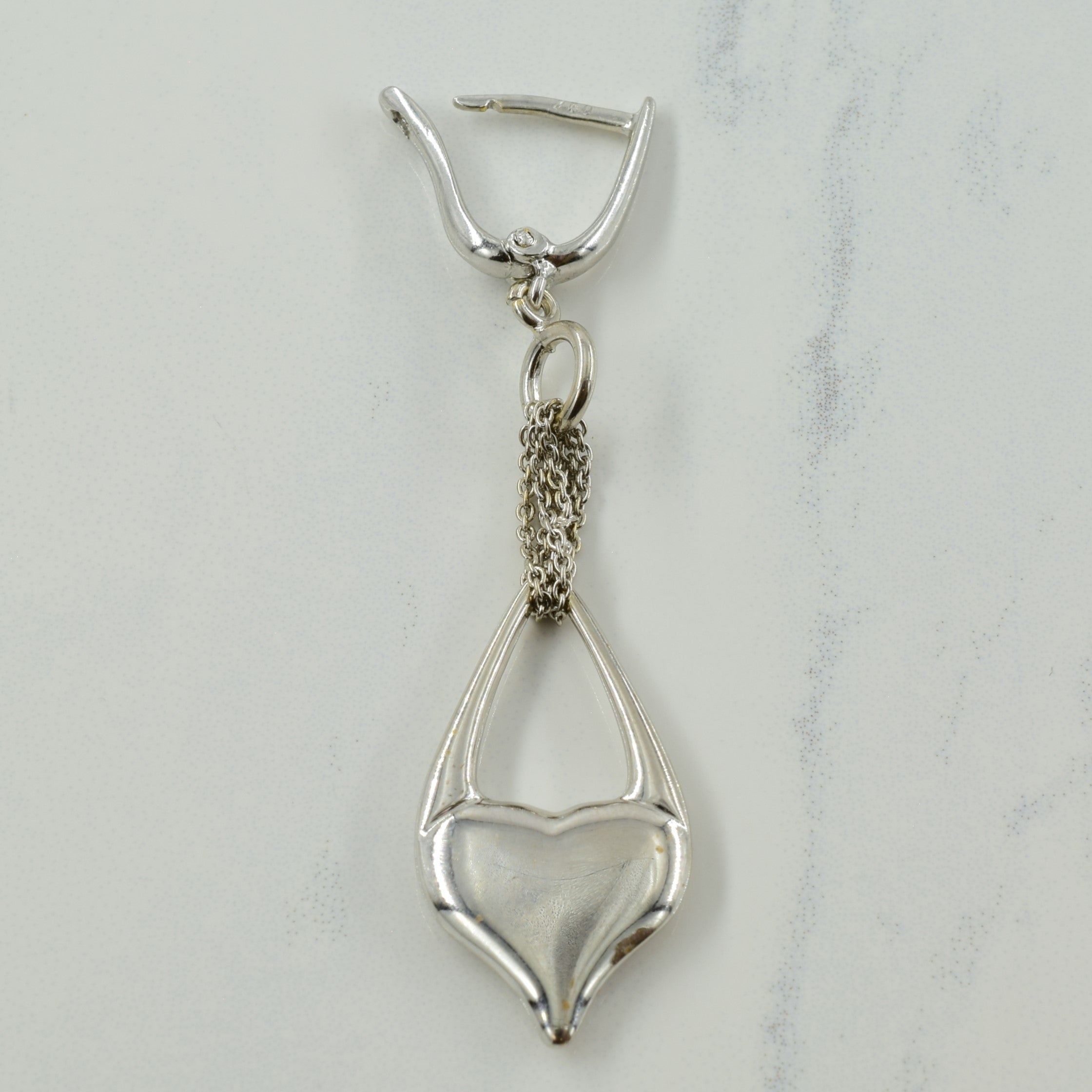 18k White Gold Drop Heart Earrings |