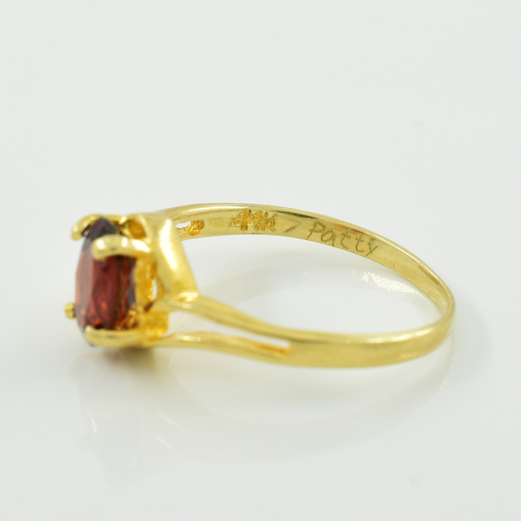 Bague contournante en grenat | 0,90 ct | Taille 4,75 |