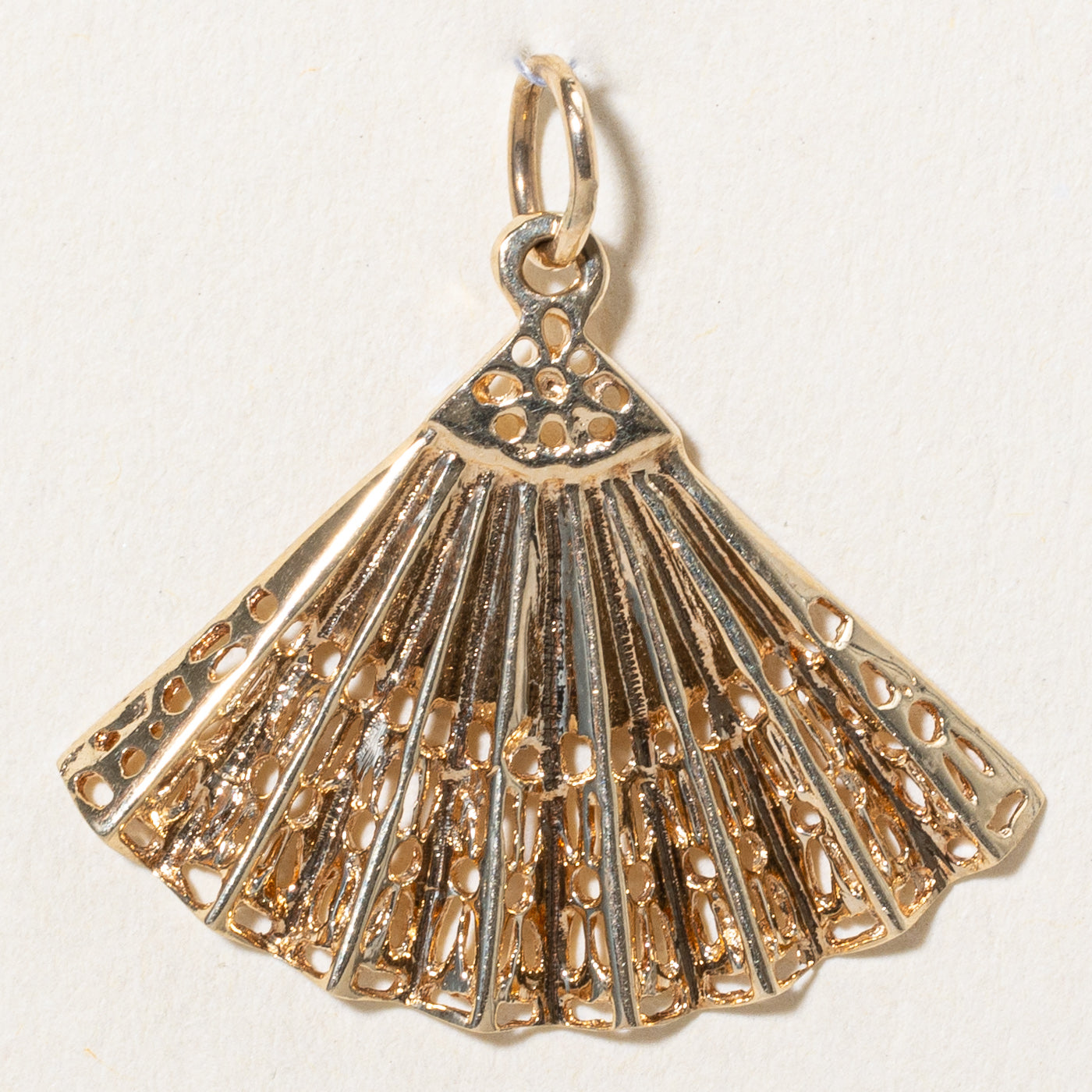 10k Yellow Gold Fan Charm