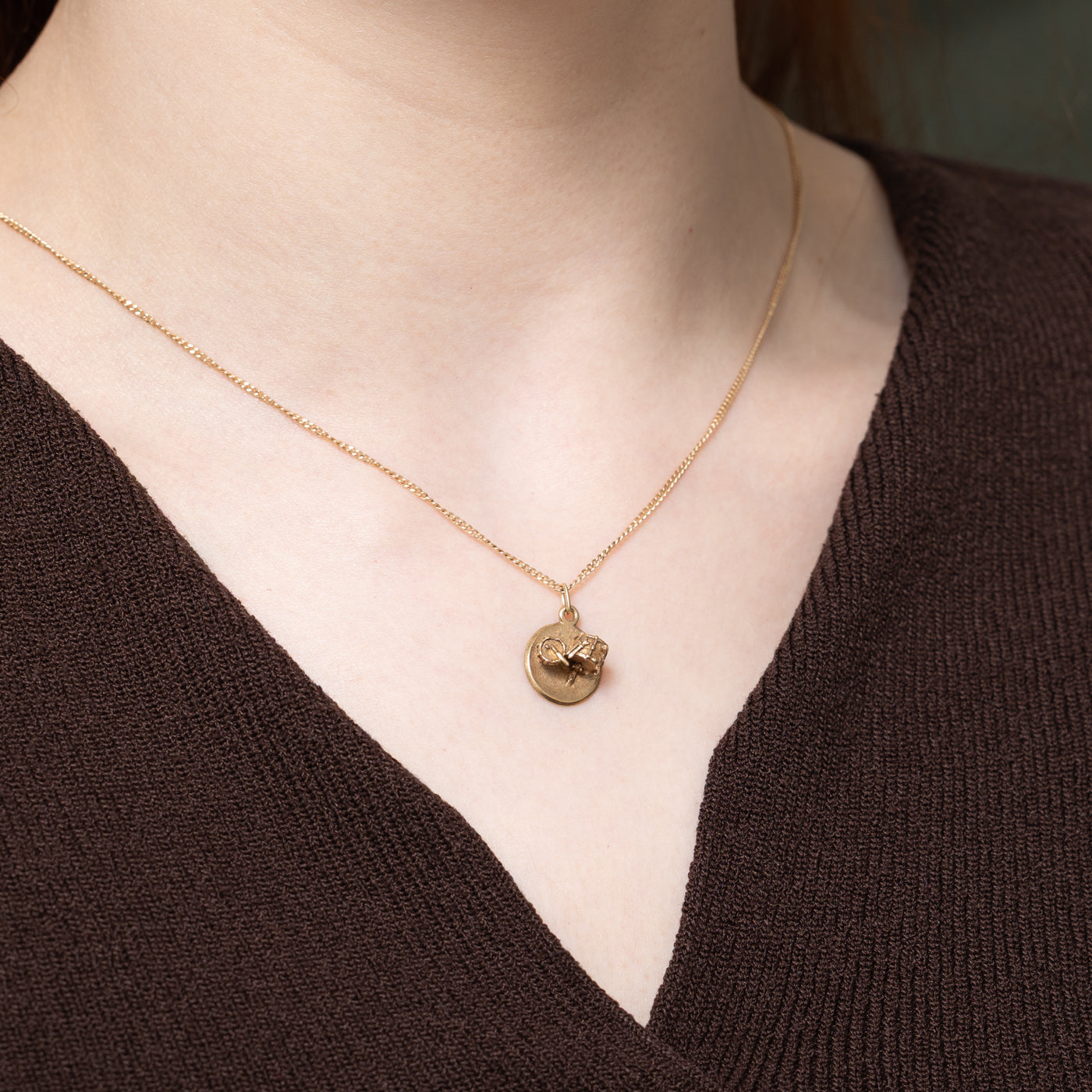 10K Yellow Gold Engraved Drum Pendant