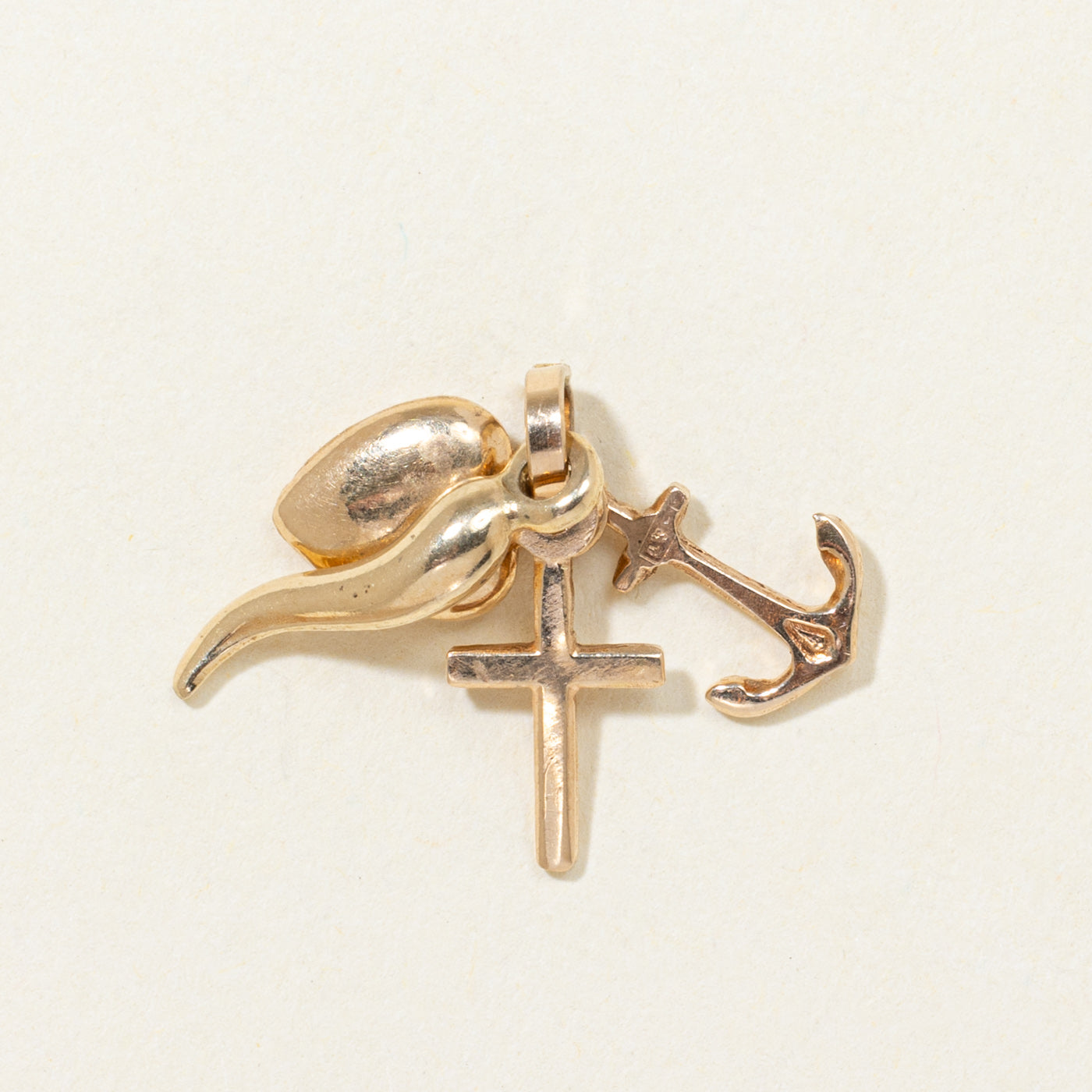 Coller crox en or. Pendentf à breloque fo cadeaux chrétens Coller crox en or. Pendentf à breloque fo cadeaux chrétens