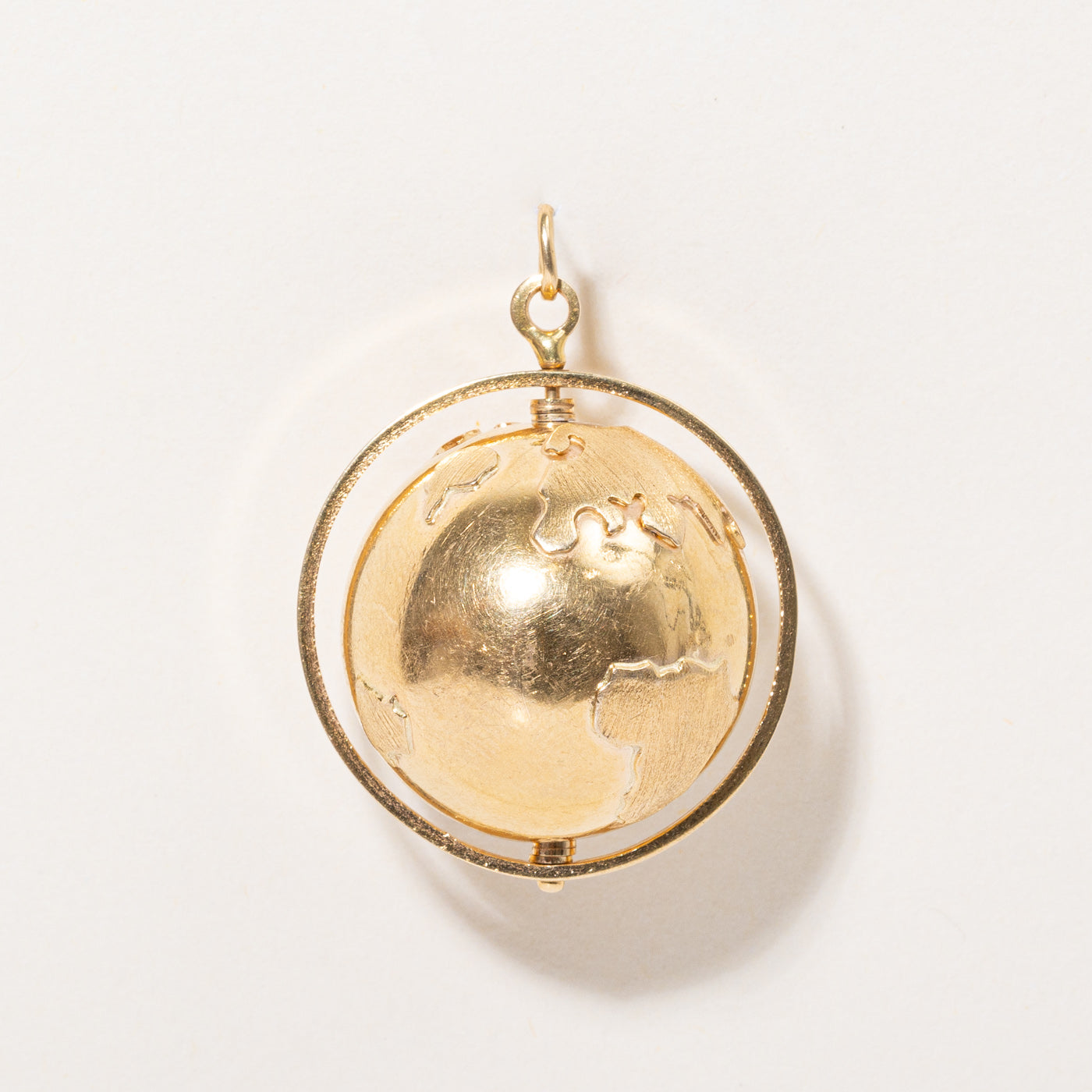18k Yellow Gold Spinning Globe Pendant