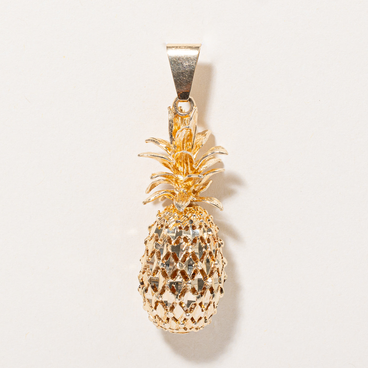 14k Yellow Gold Pineapple Pendant
