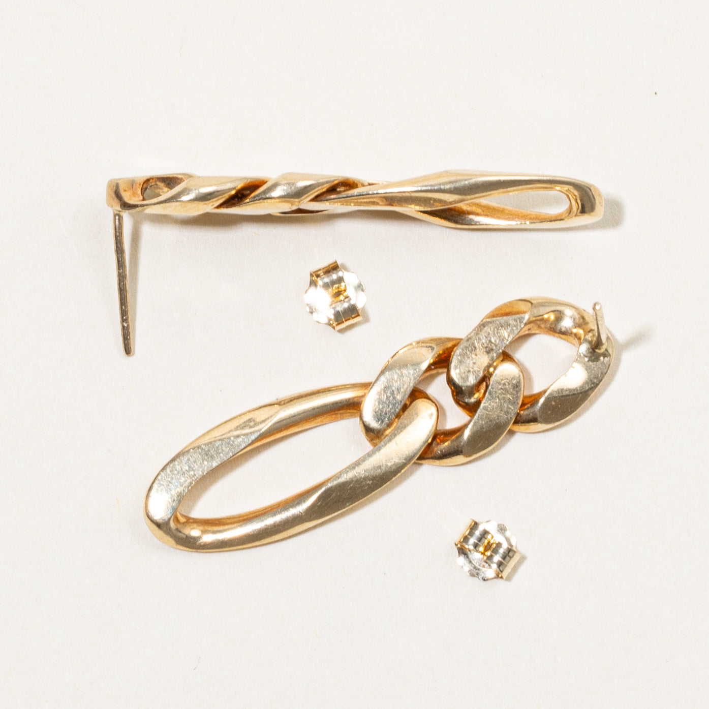 14k Yellow Gold Figarucci Link Earrings