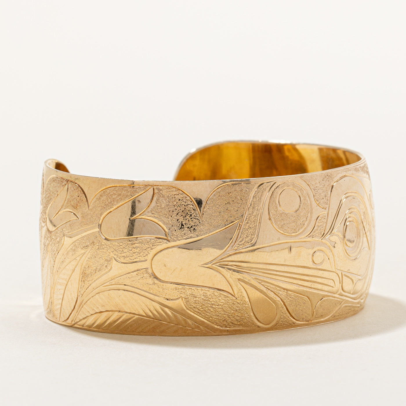 Humming Bird Indigenous Art Bangle | 6" |
