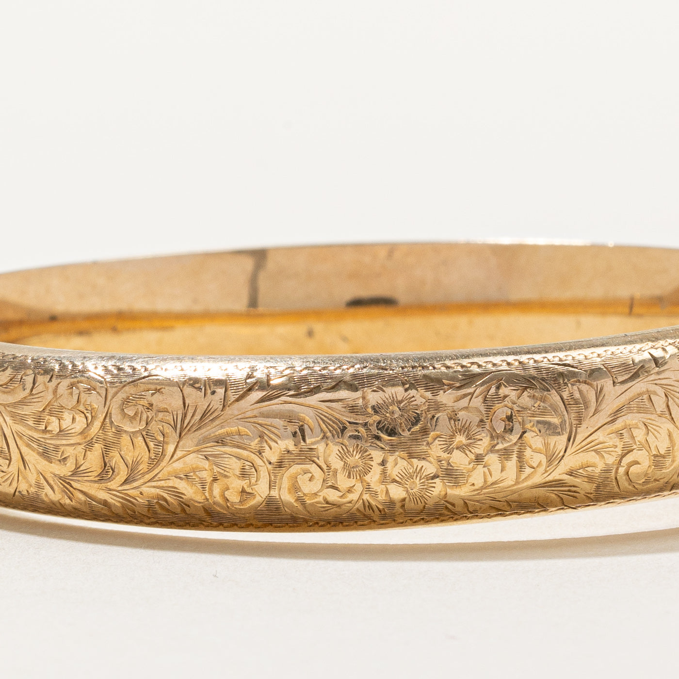 Birks' England 9k Yellow Gold Bangle | 6.5" |