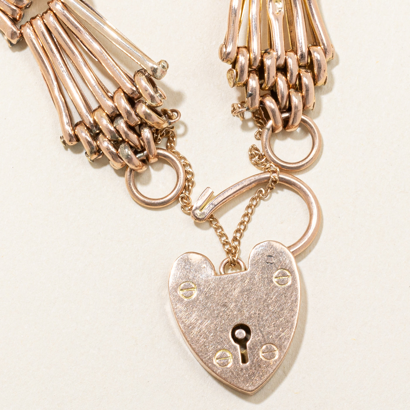 9k Rose Gold Heart Closure Bracelet | 8" |