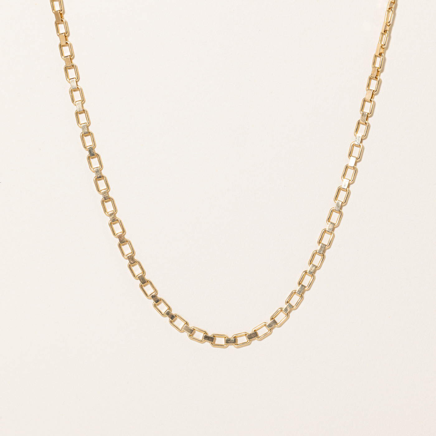 18k Yellow Gold Rectangle Link Necklace | 18" |