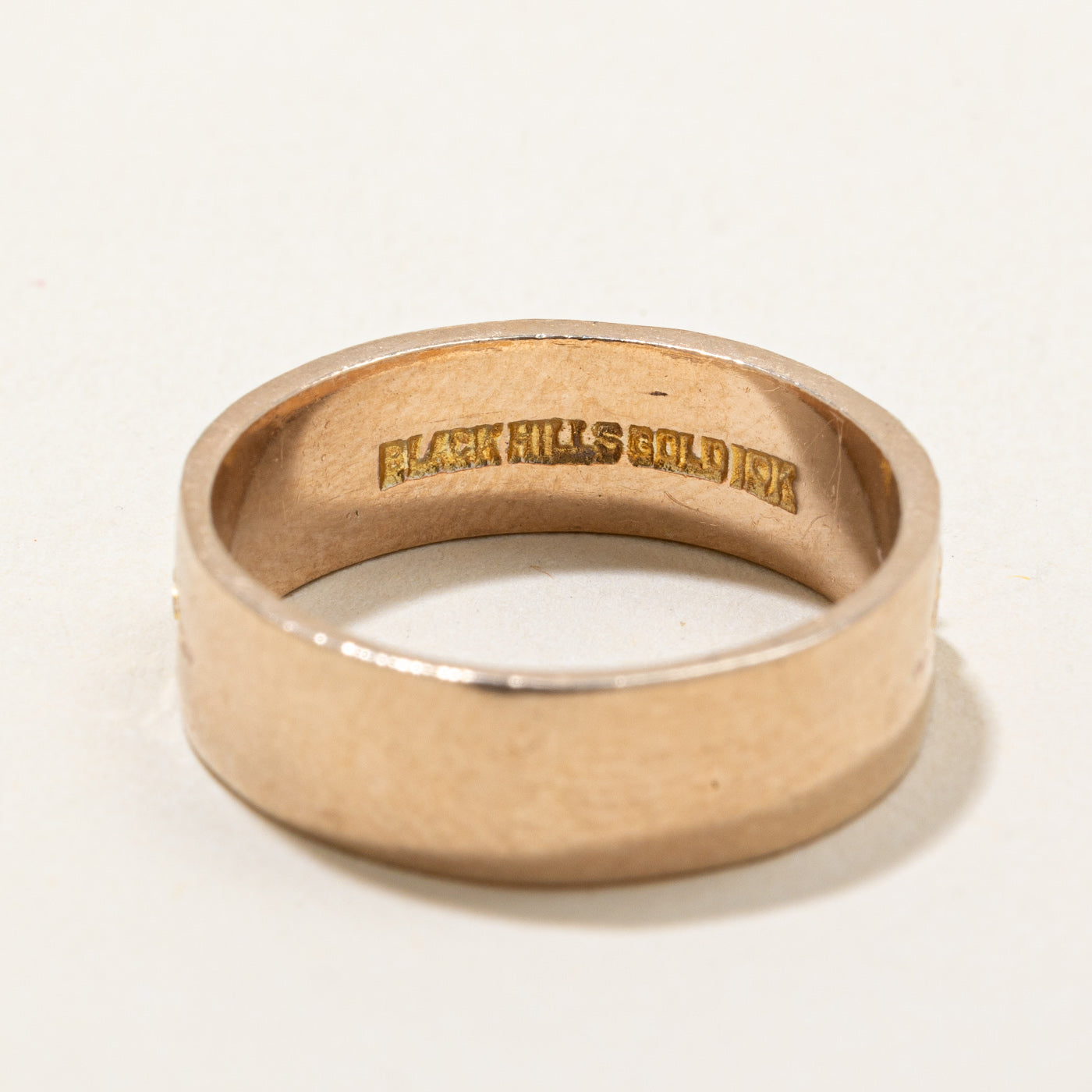 Bague Black Hills Gold 10k à motif feuille d'or bicolore | Taille 6,75 |