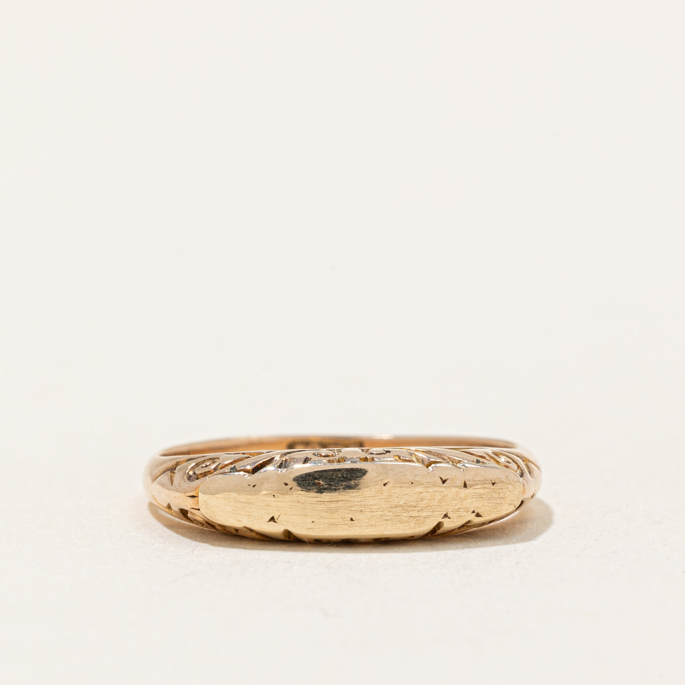 18k Yellow Gold Ring | SZ 5.75 |