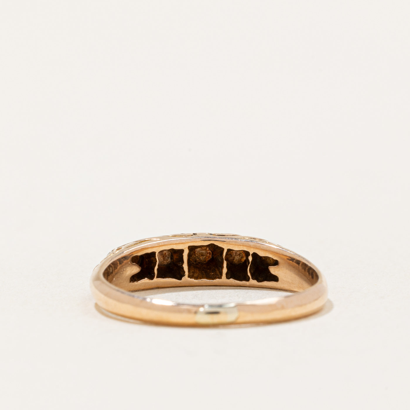 18k Yellow Gold Ring | SZ 5.75 |