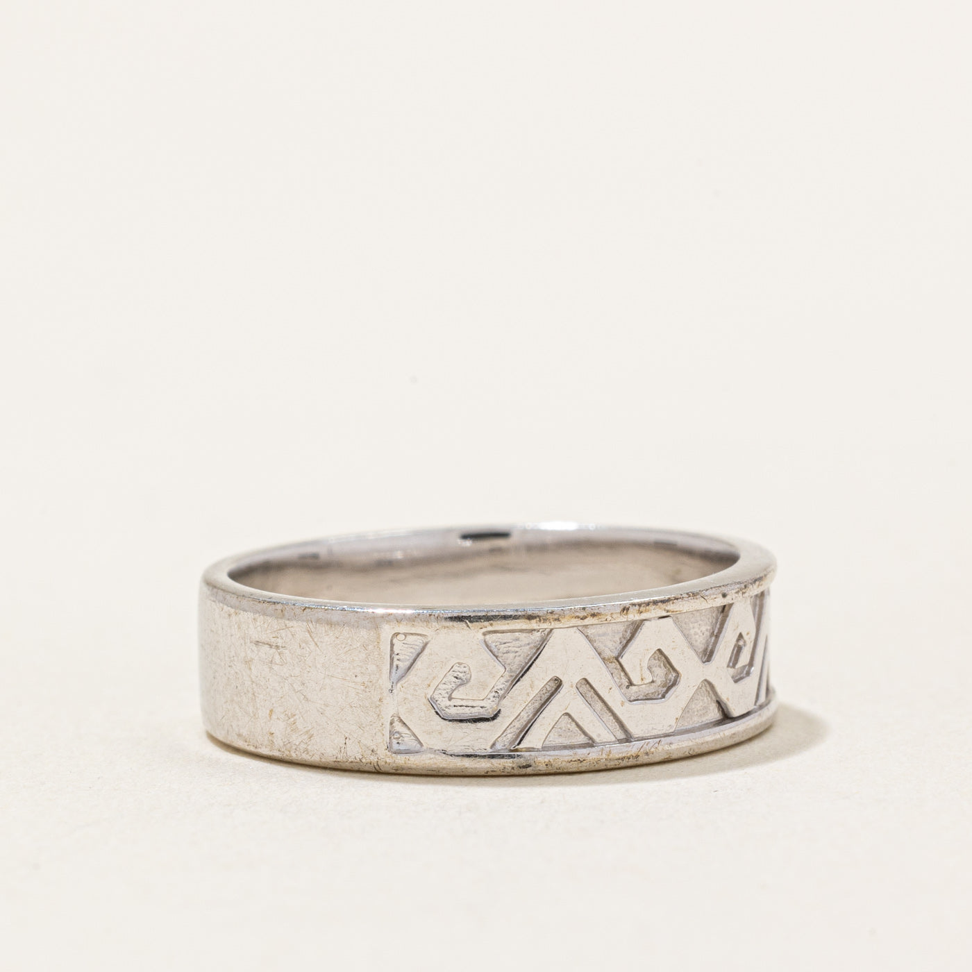 9k White Gold Celtic Design Ring | SZ 6.25 |