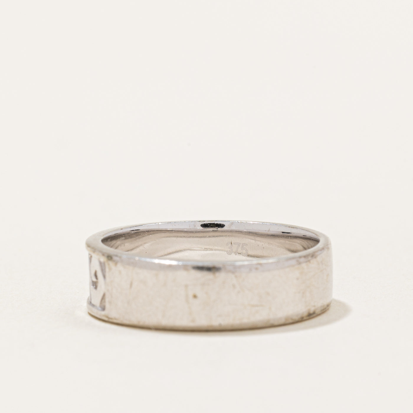 9k White Gold Celtic Design Ring | SZ 6.25 |