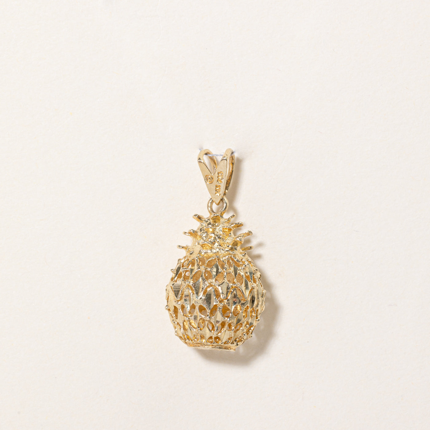 14k Yellow Gold Pineapple Charm