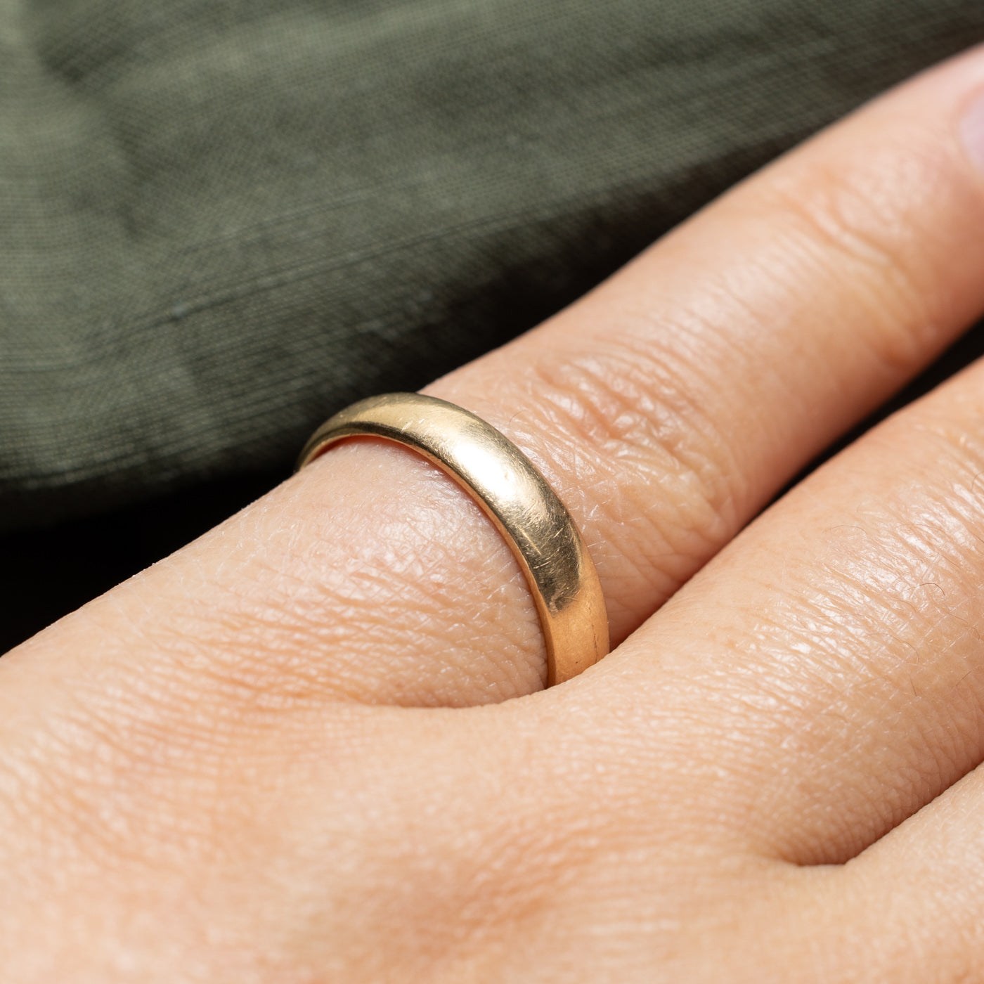 'Birks' 14k Yellow Gold Band | 3.85mm | SZ 7 |