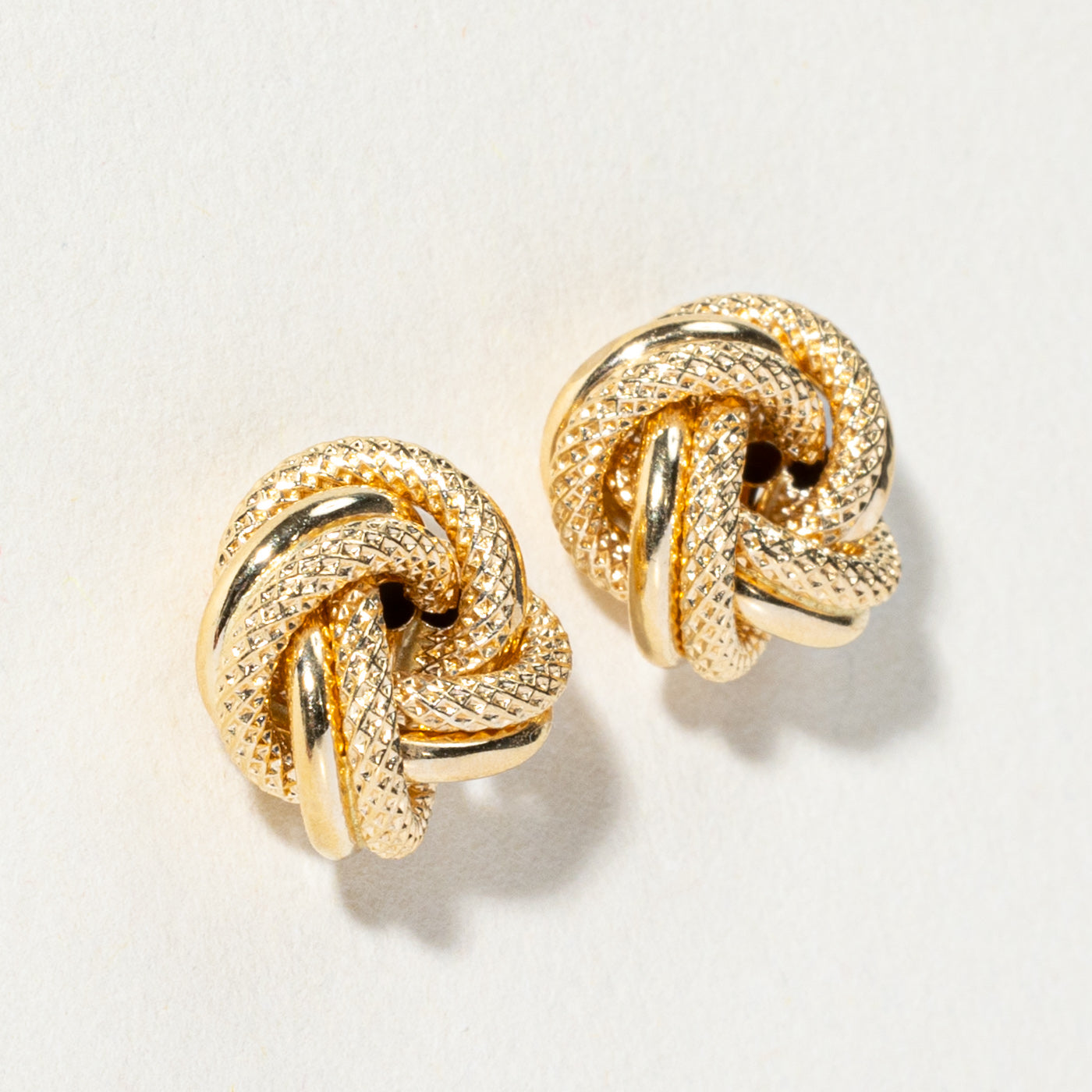 18k Yellow Gold Knot Earrings