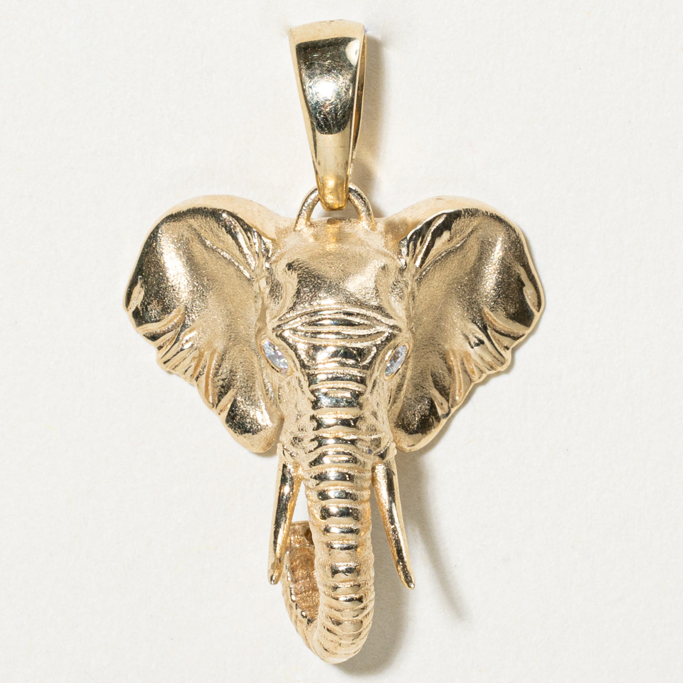Pendentif tête d'éléphant en diamant | 0,05 ct |