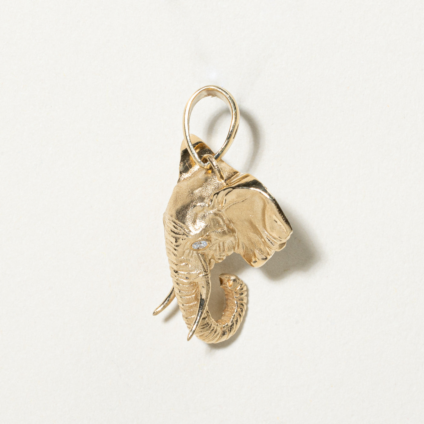 Pendentif tête d'éléphant en diamant | 0,05 ct |