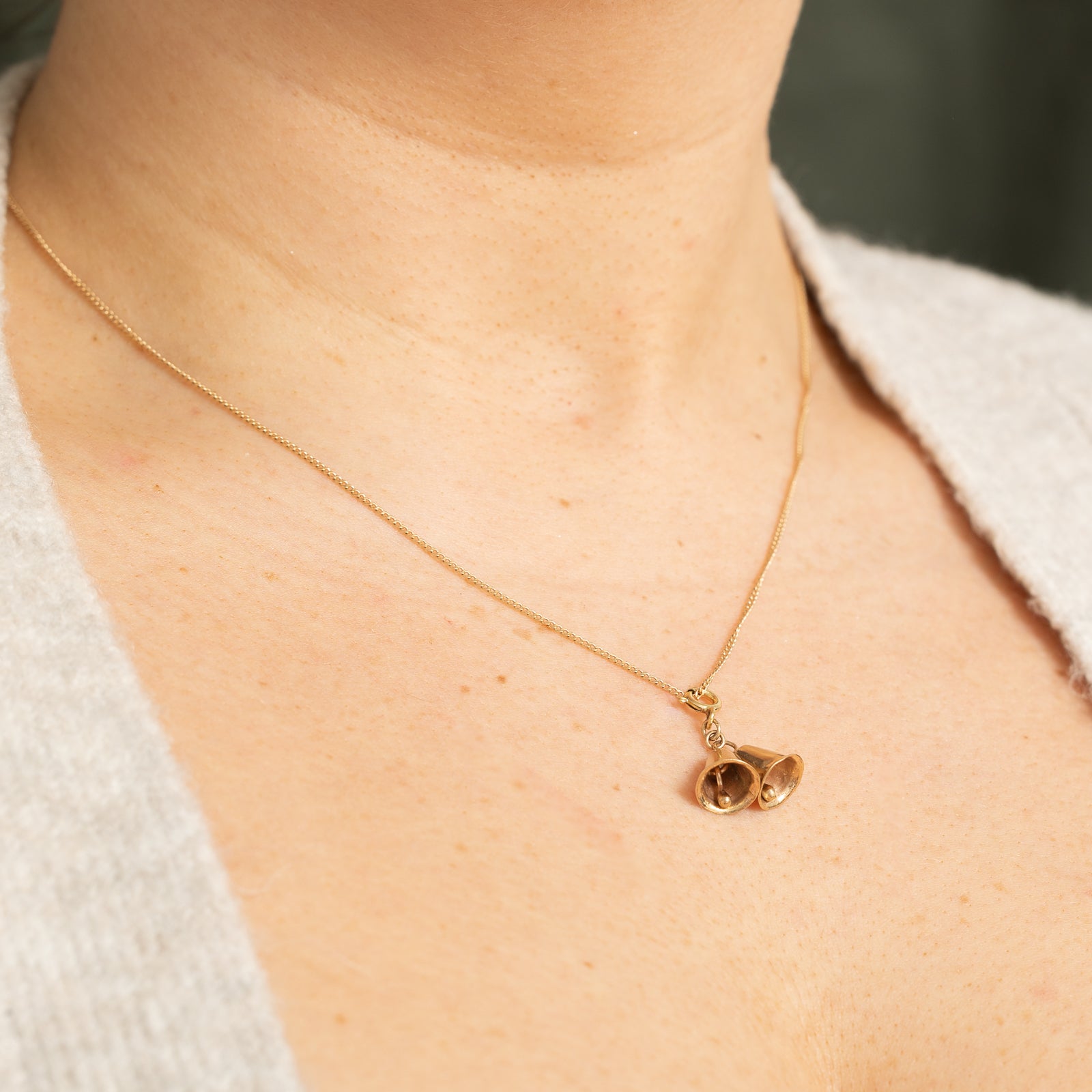 Breloque cloche en or jaune 10 carats |