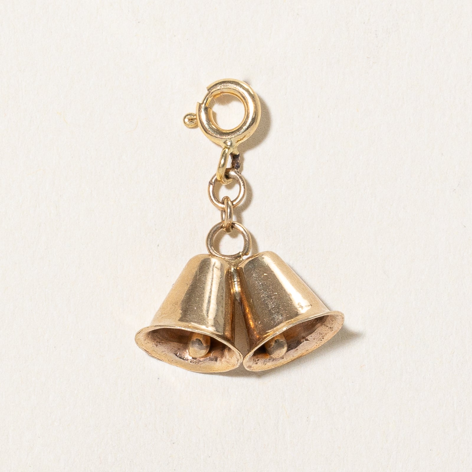 Breloque cloche en or jaune 10 carats |