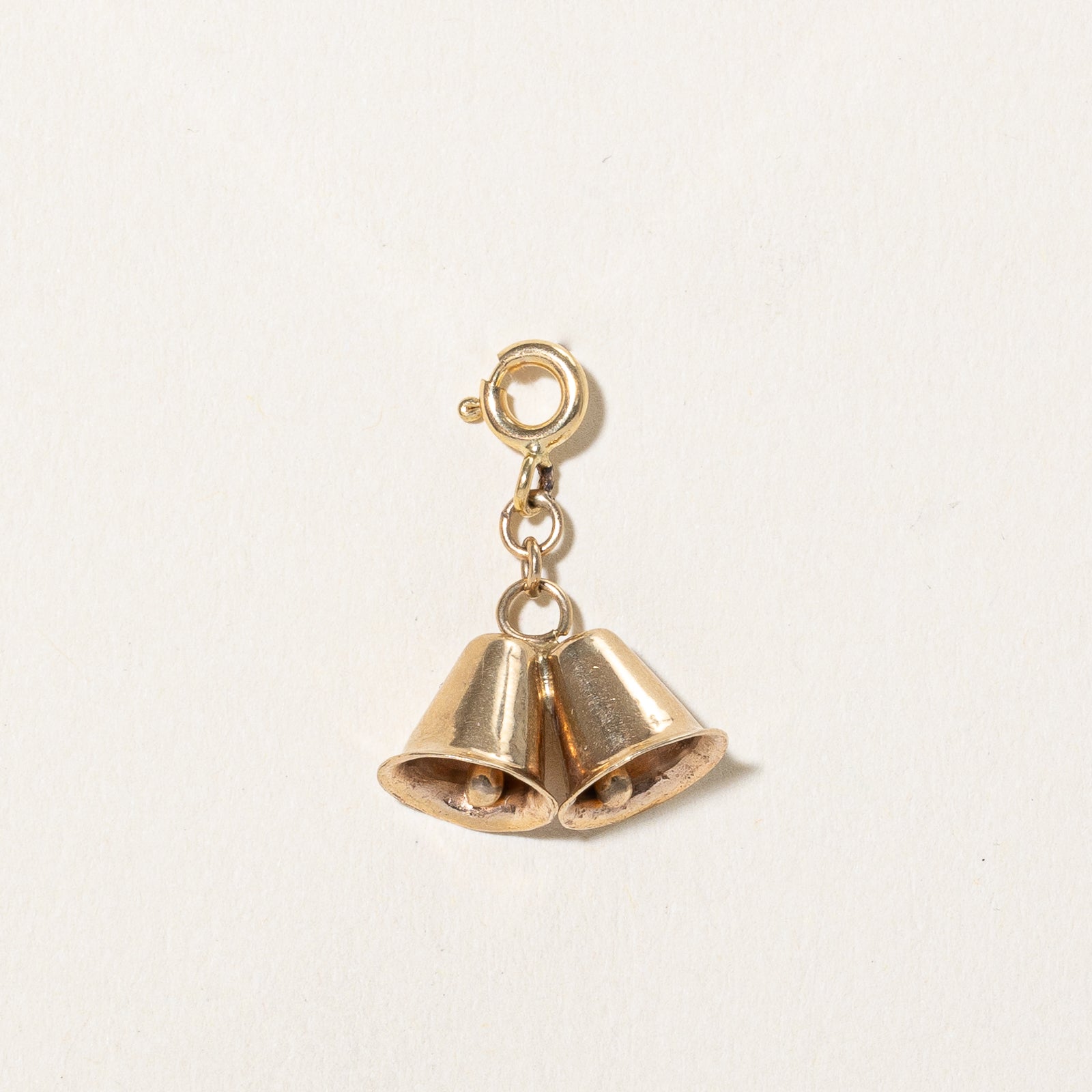 Breloque cloche en or jaune 10 carats |