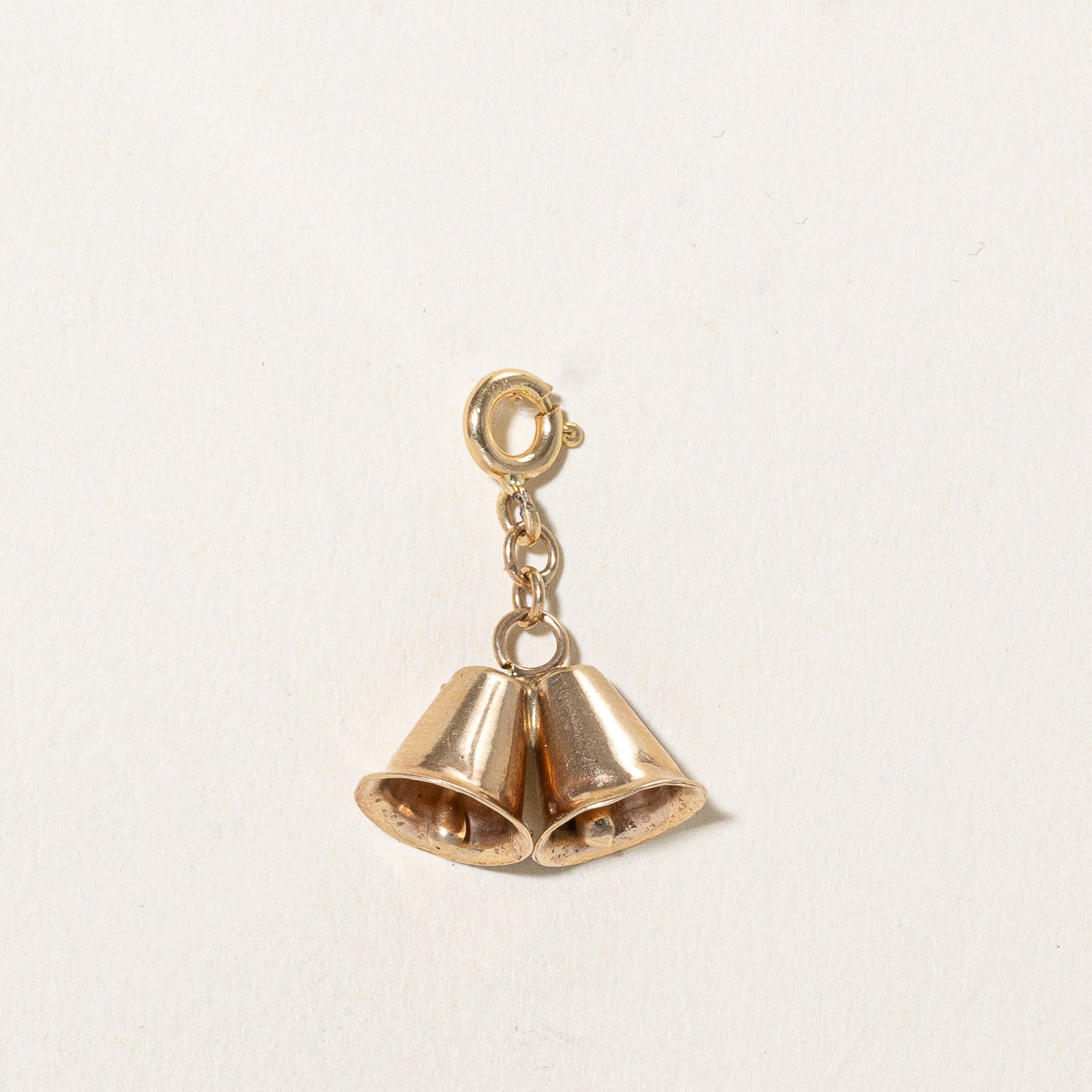 Breloque cloche en or jaune 10 carats |