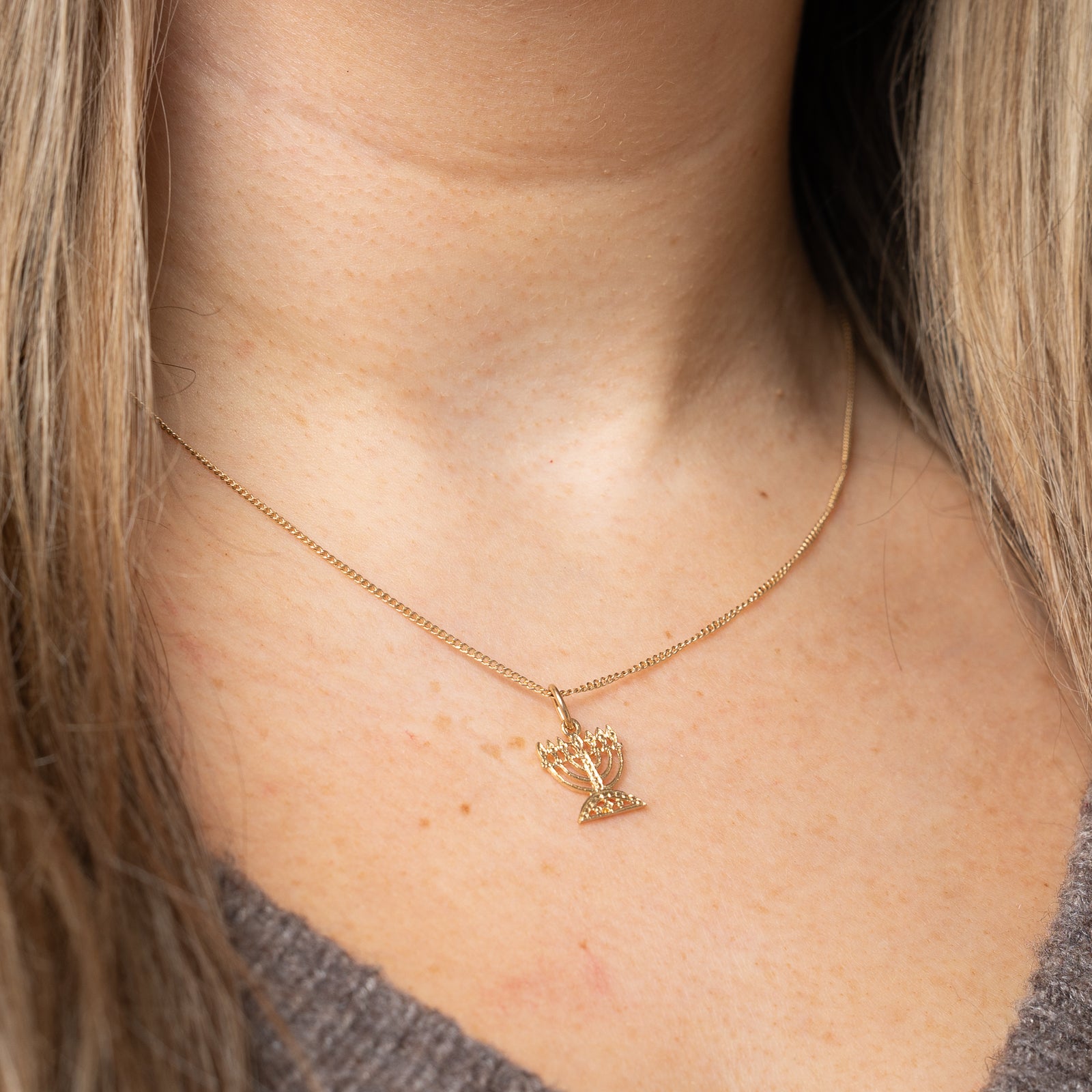 10k Yellow Gold Hanukkah Menorah Charm |