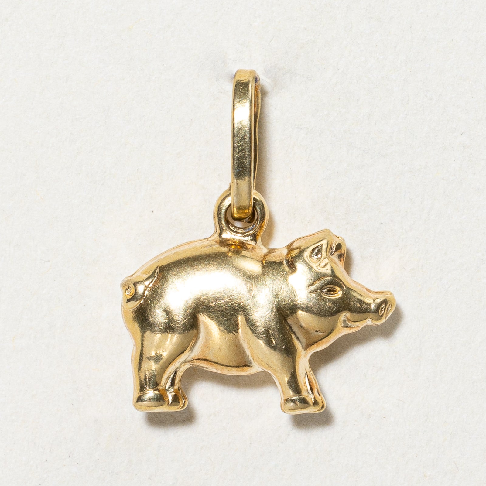 18k Yellow Gold Pig Charm |