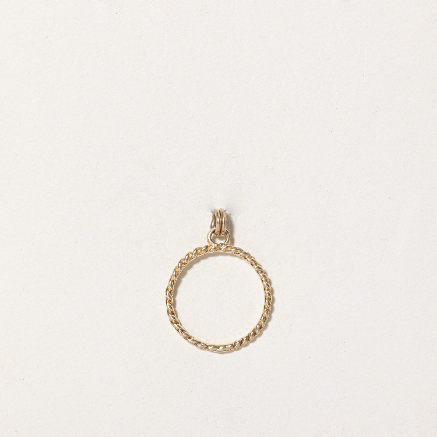Bague breloque en or jaune 14 carats