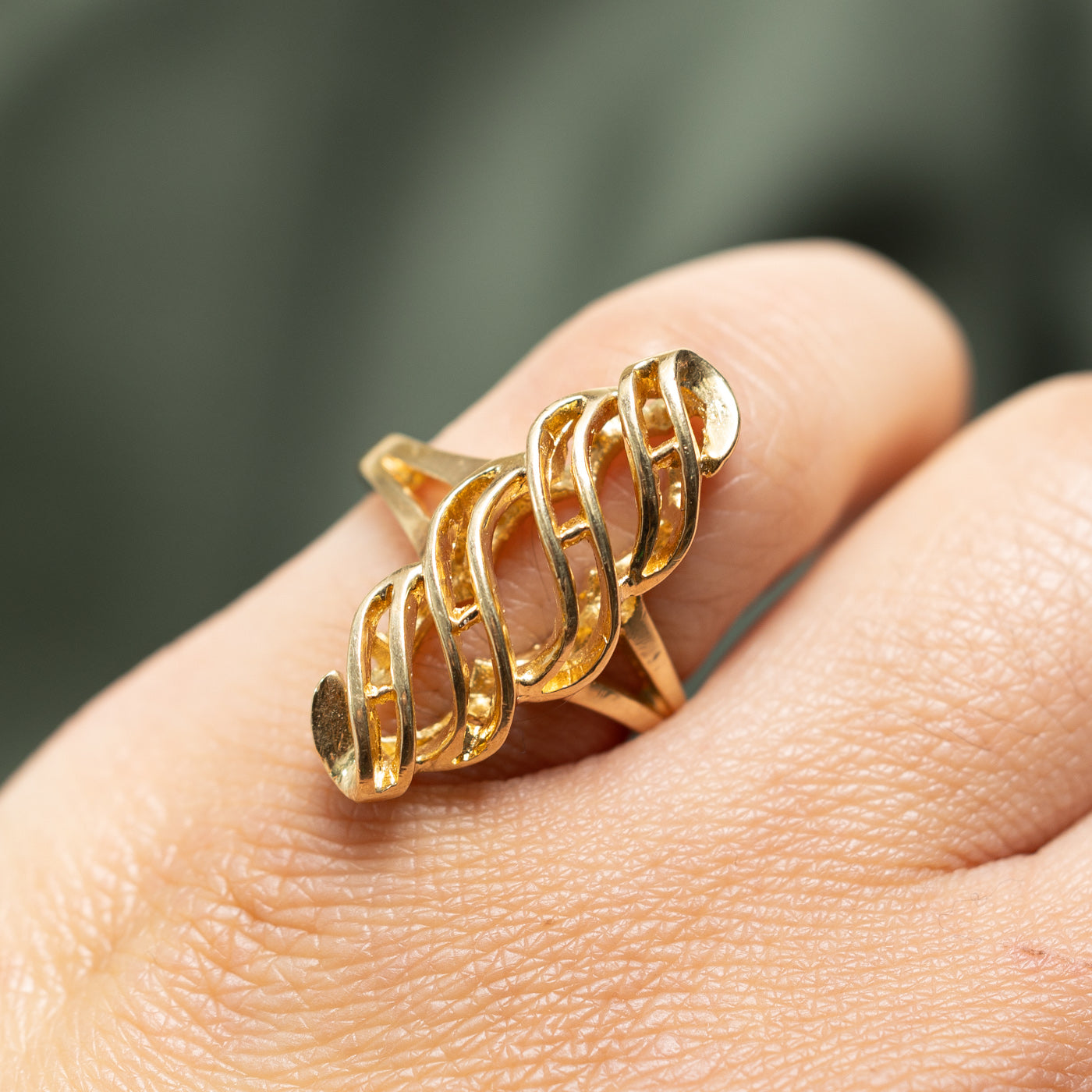 14K Yellow Gold Twisted Design Navette Ring | SZ 6
