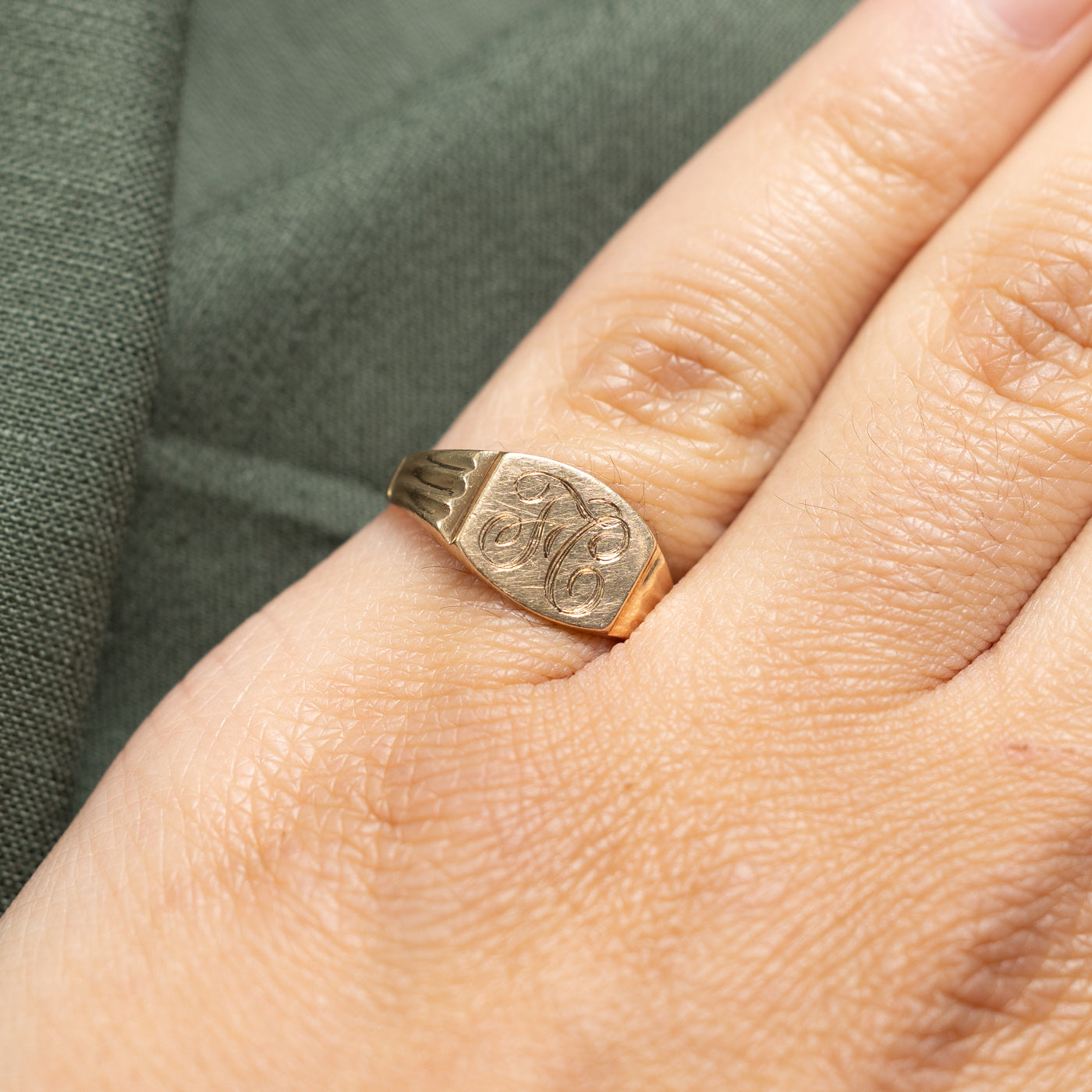 Vintage 10K Yellow Gold "FC" Initial Signet Ring | SZ 5.75
