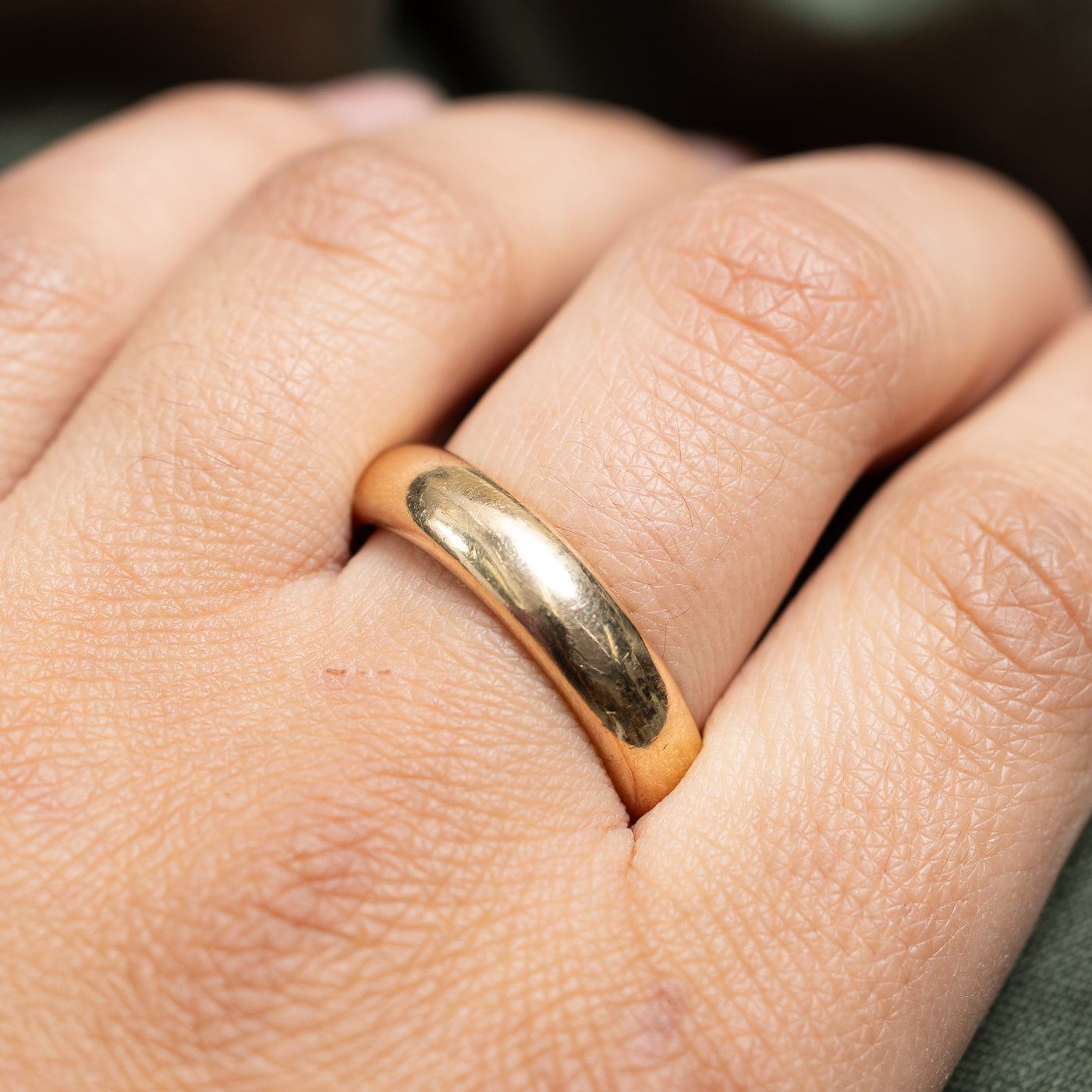 Vintage Canadian 10K Yellow Gold Band | 5.7mm | SZ 12.25