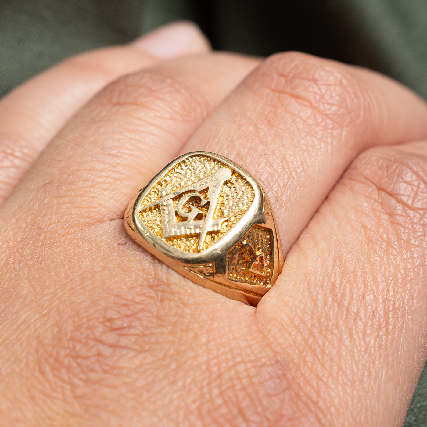 Bague chevalière franc-maçonne vintage en or jaune 10 carats | Taille 9,5