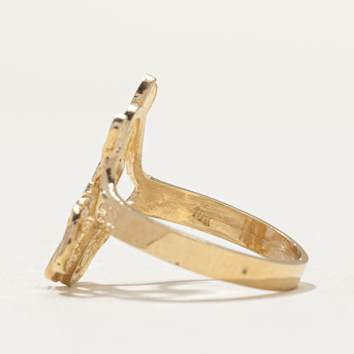 Vintage 10K Yellow Gold Textured Scissors & Comb Ring | SZ 5.75