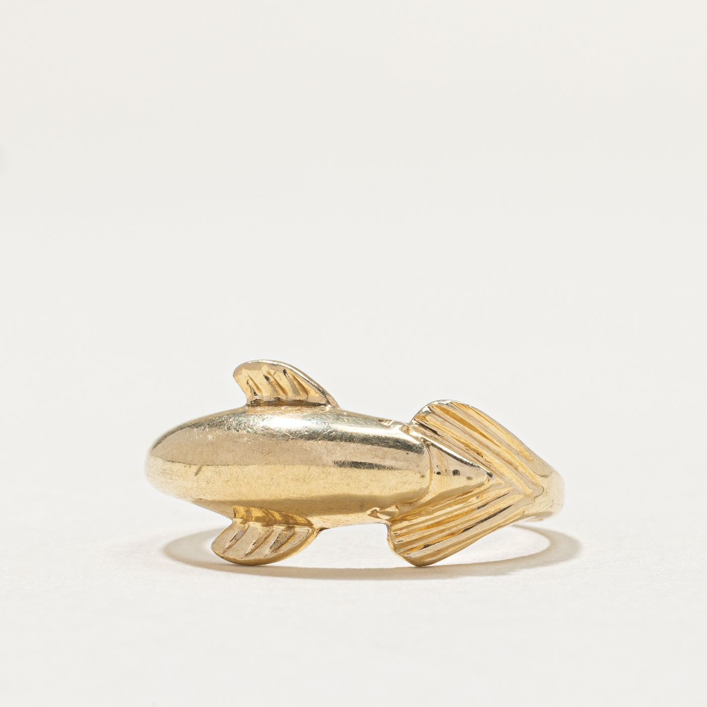 14K Yellow Gold Dolphin Tapered Ring | SZ 7.25