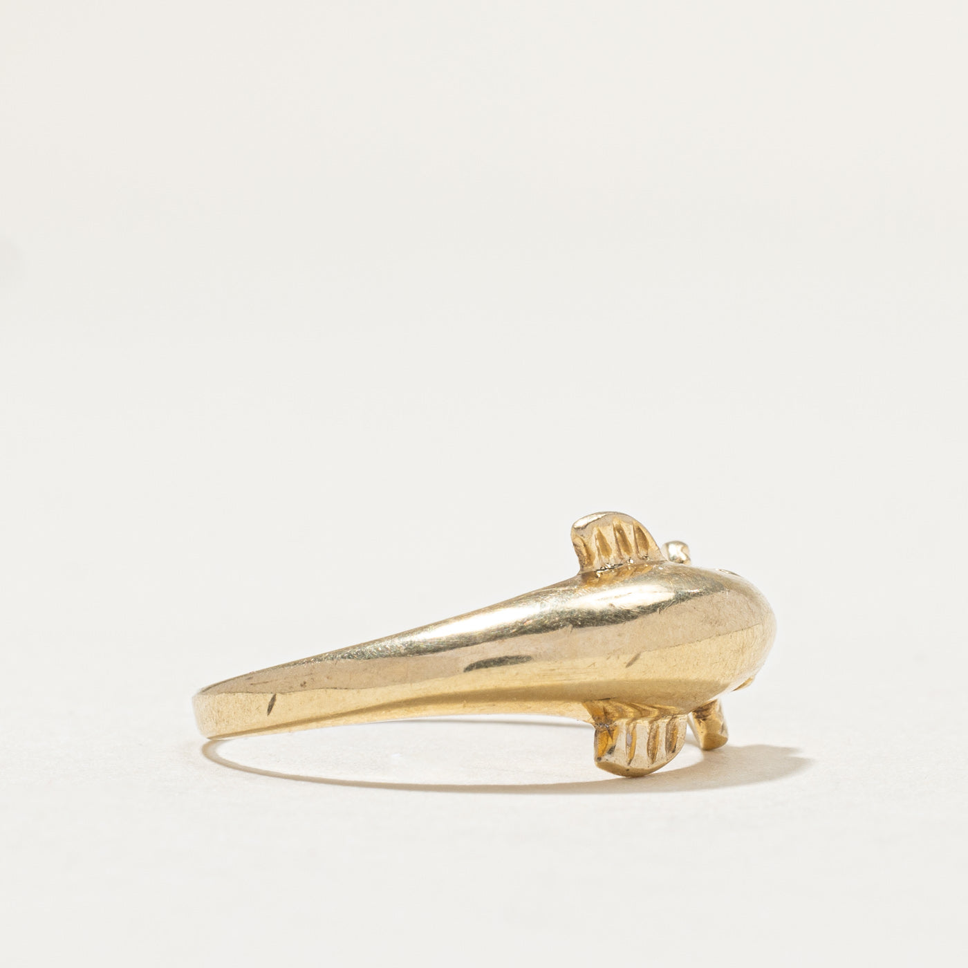 14K Yellow Gold Dolphin Tapered Ring | SZ 7.25
