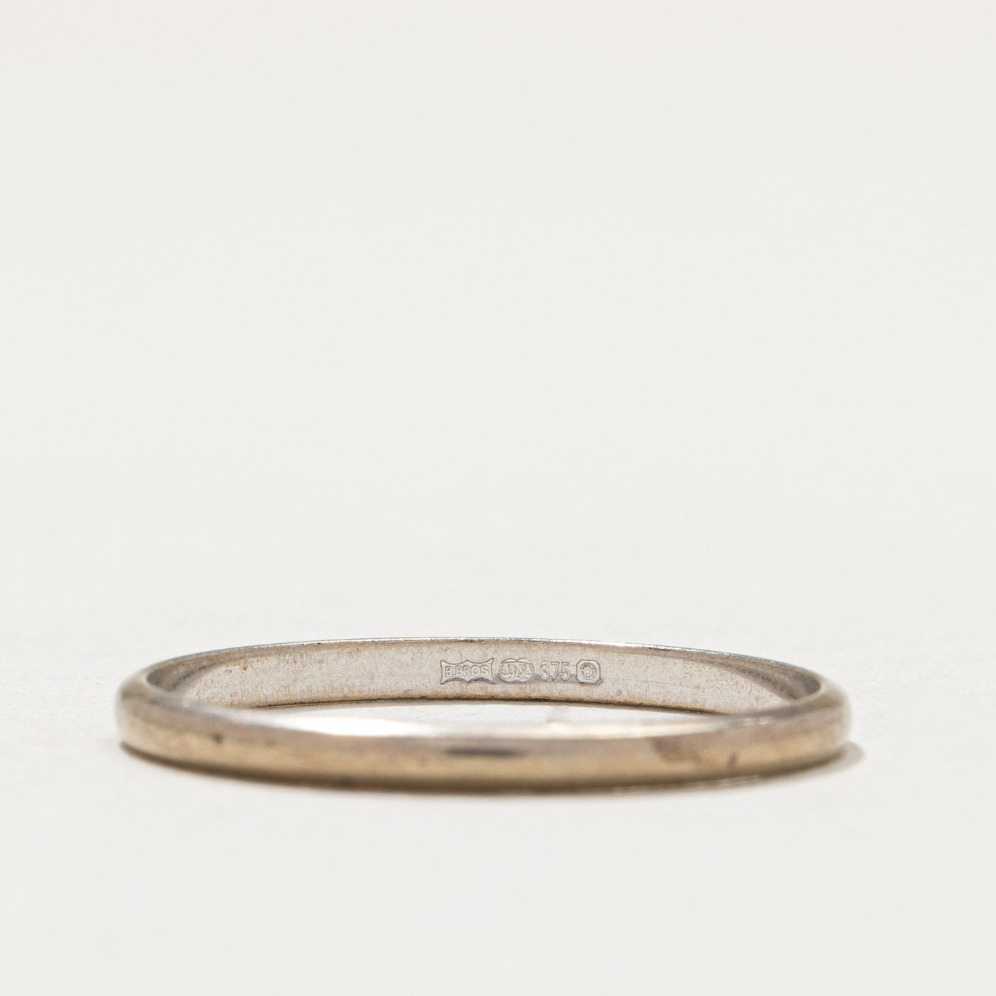 Alliance fine en or blanc 9 carats | Taille 9,25 |