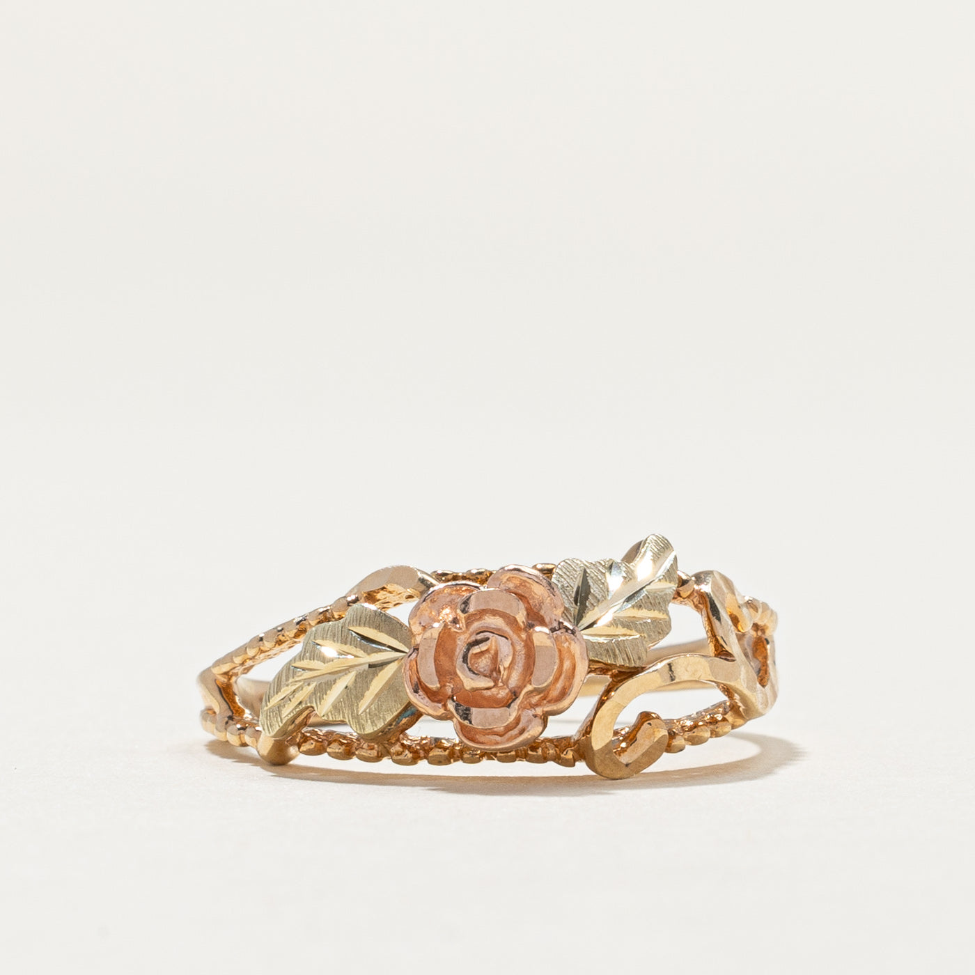 Vintage 10K Two Tone Gold Floral Design Ring | SZ 7.25