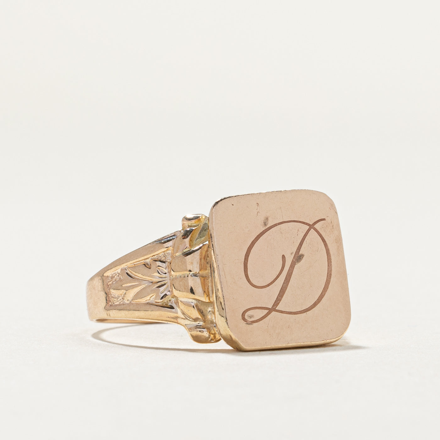 Vintage 10K Yellow Gold "D" Initial Signet Ring | SZ 10.5